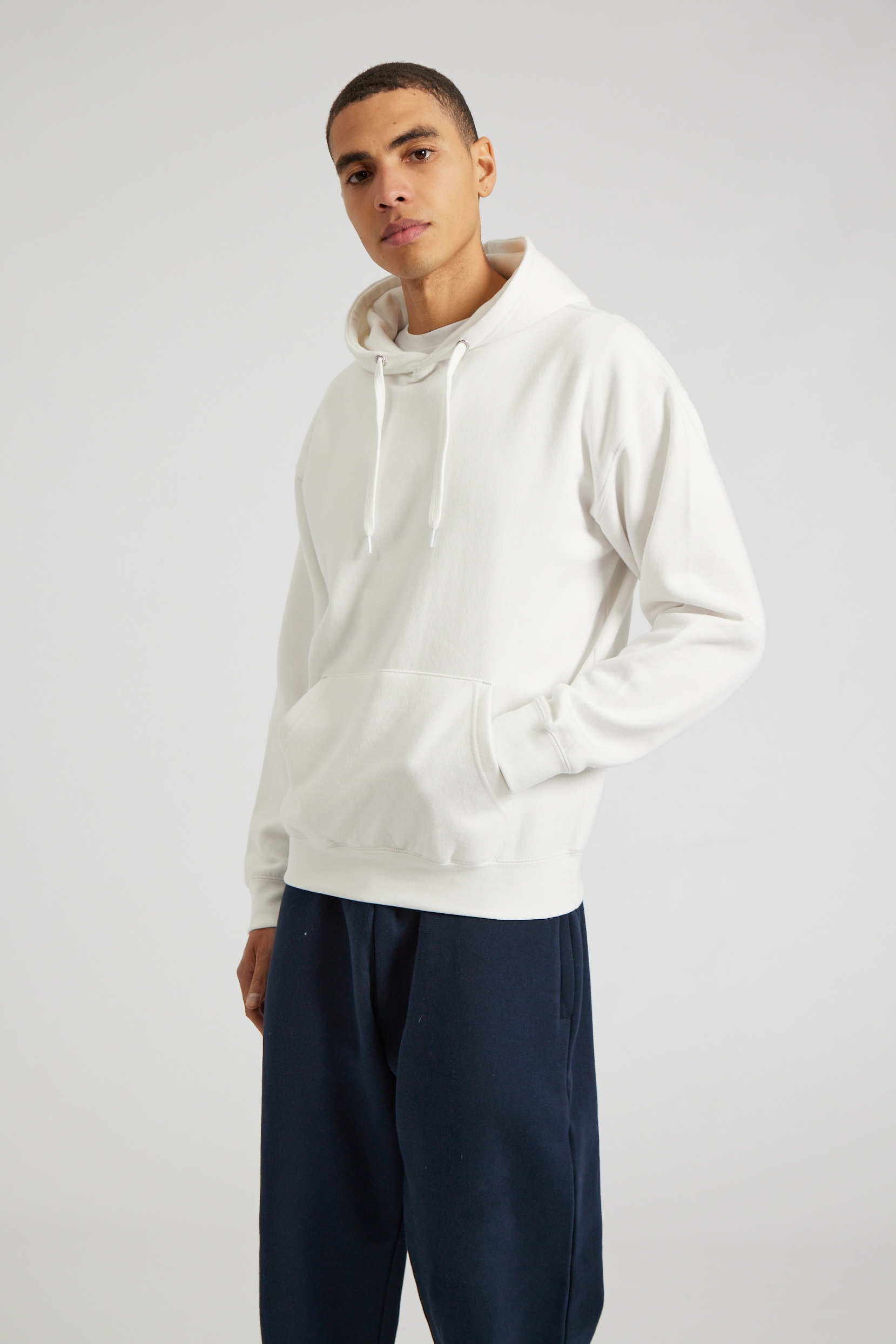 CR01-v2.0-Studio_121