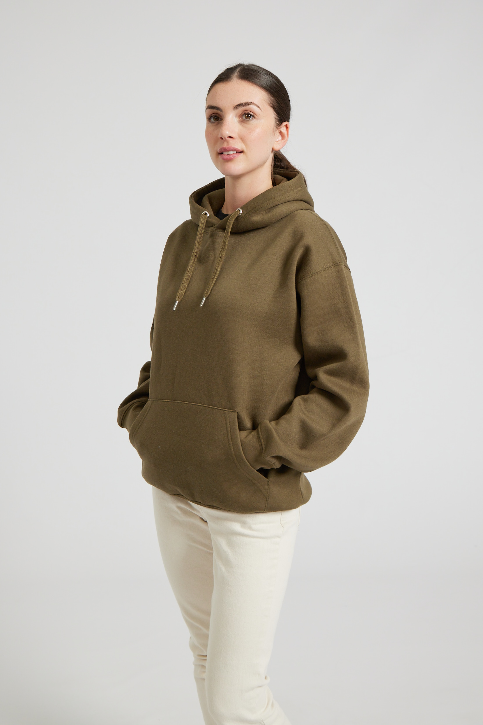 CR01-v2.0-Studio_146