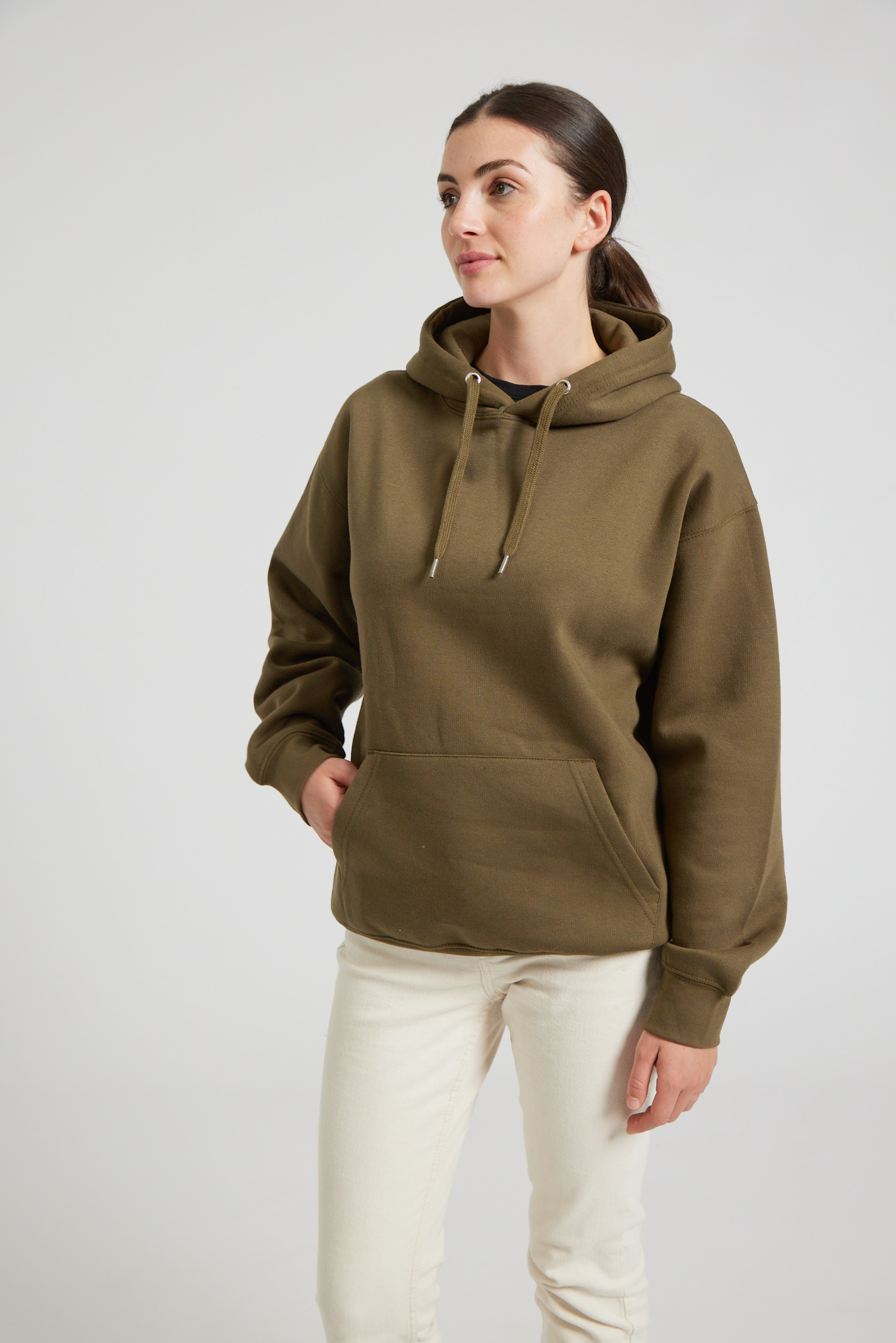 CR01-v2.0-Studio_161