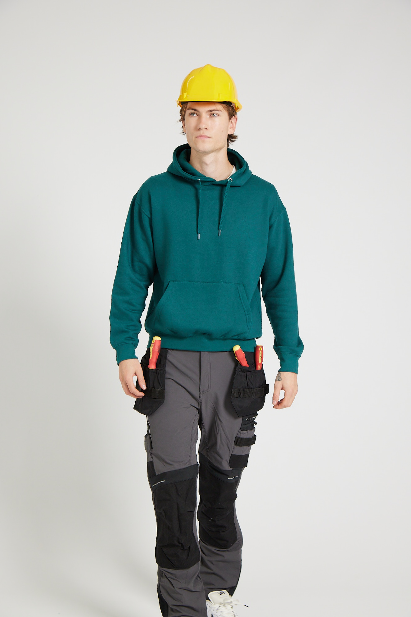 CR01-v2.0-Studio_222