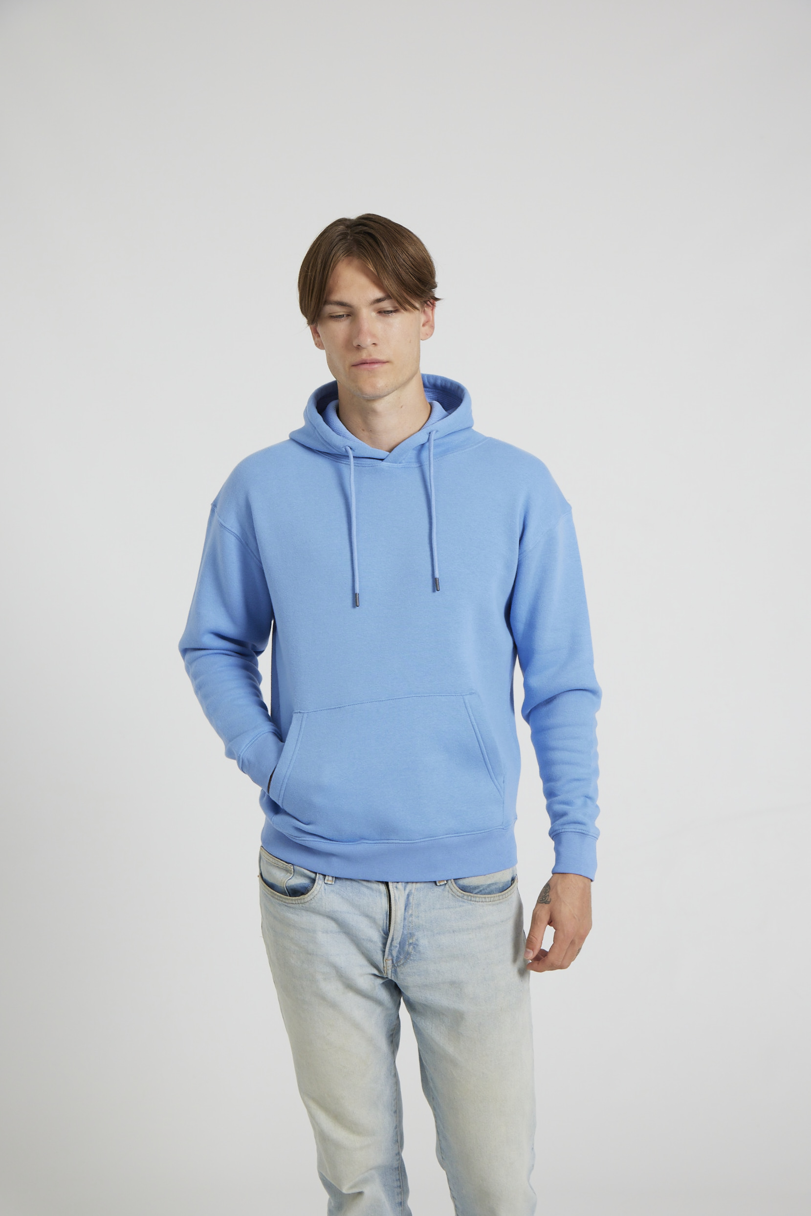 CR02-v2.0-Studio_133