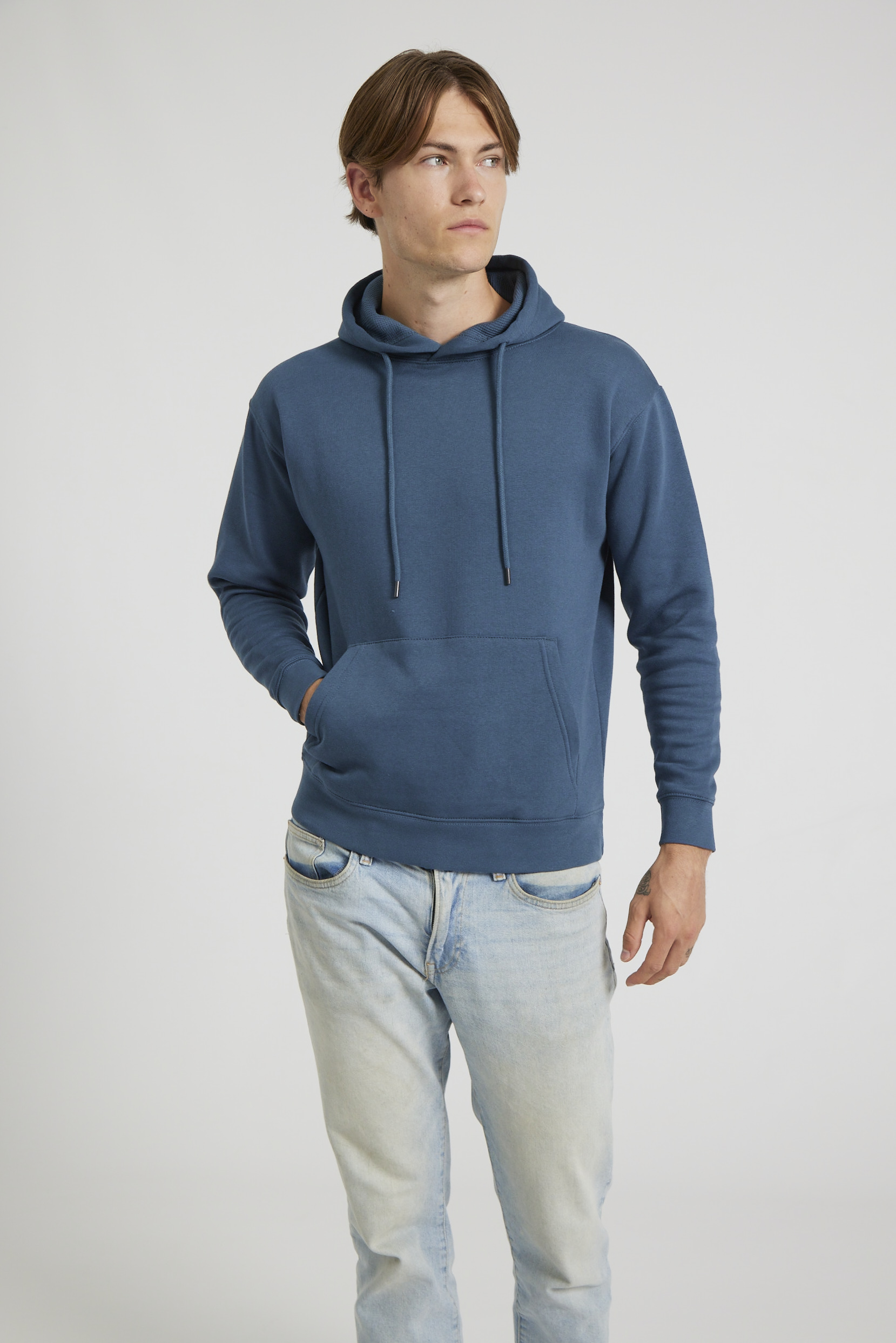 CR02-v2.0-Studio_135