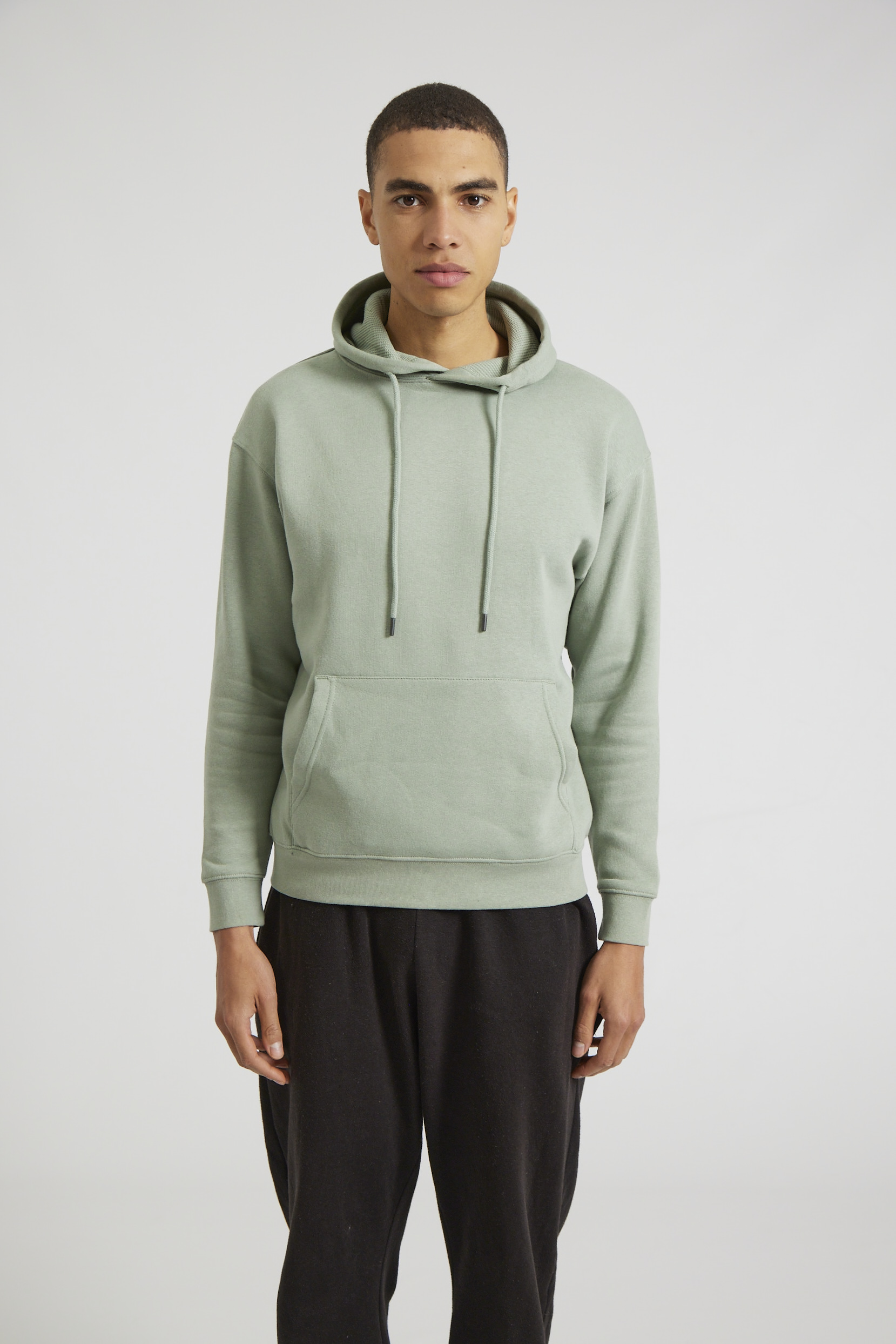 CR02-v2.0-Studio_163