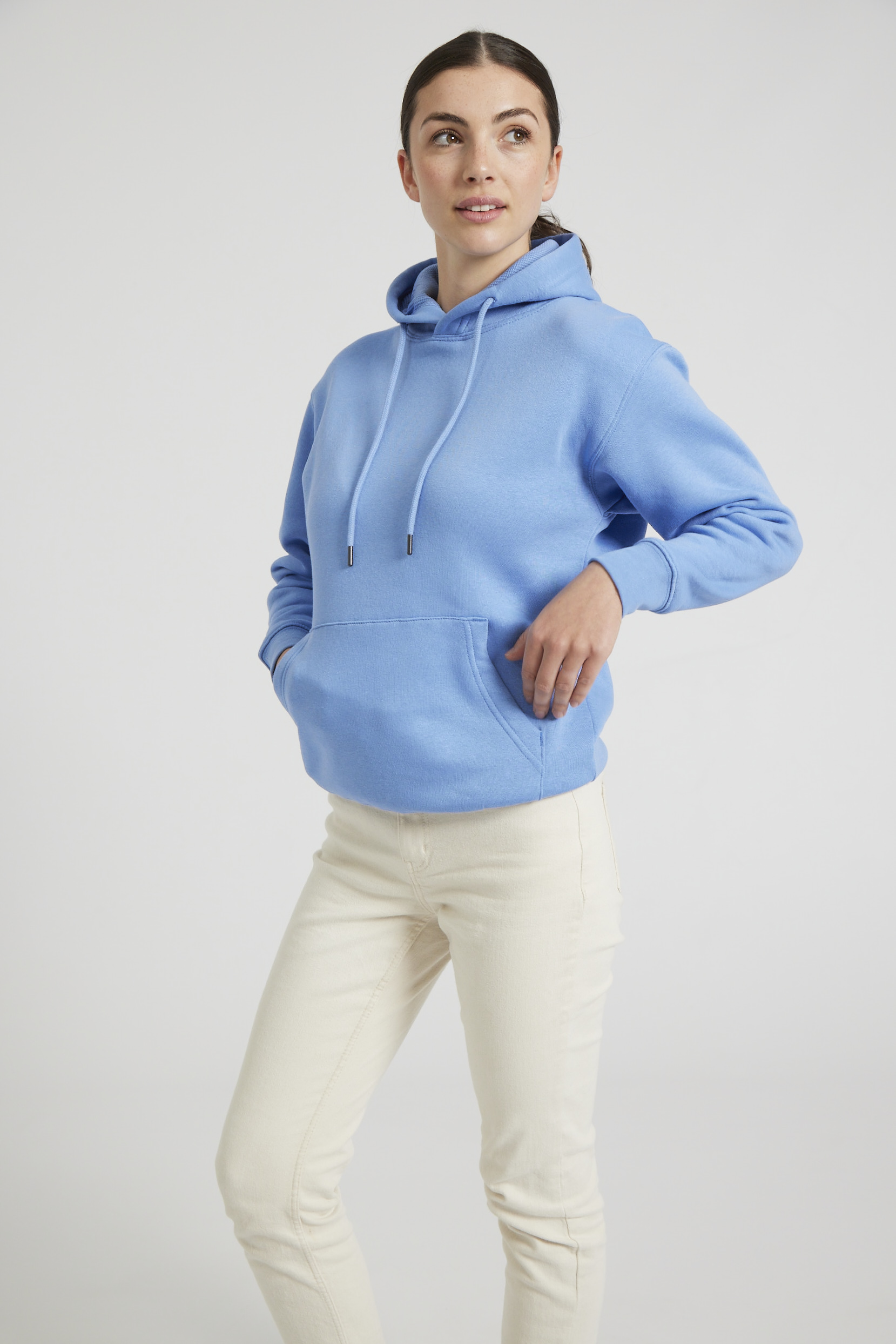 CR02-v2.0-Studio_238