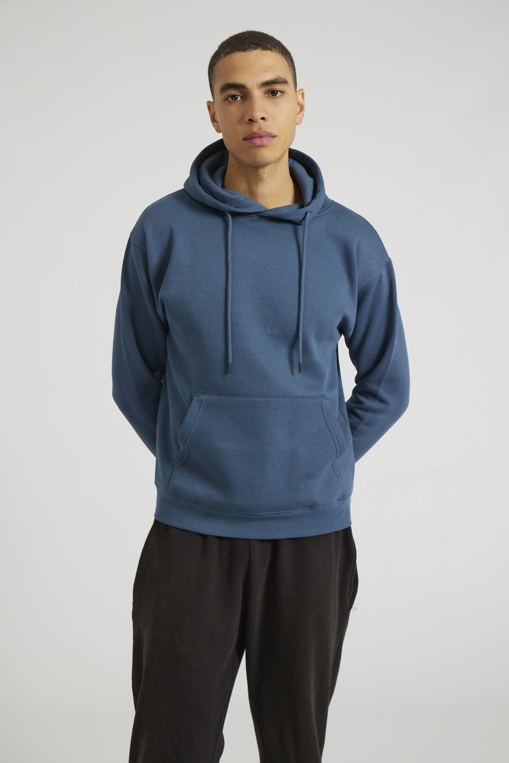 CR02-v2.0-Studio_247