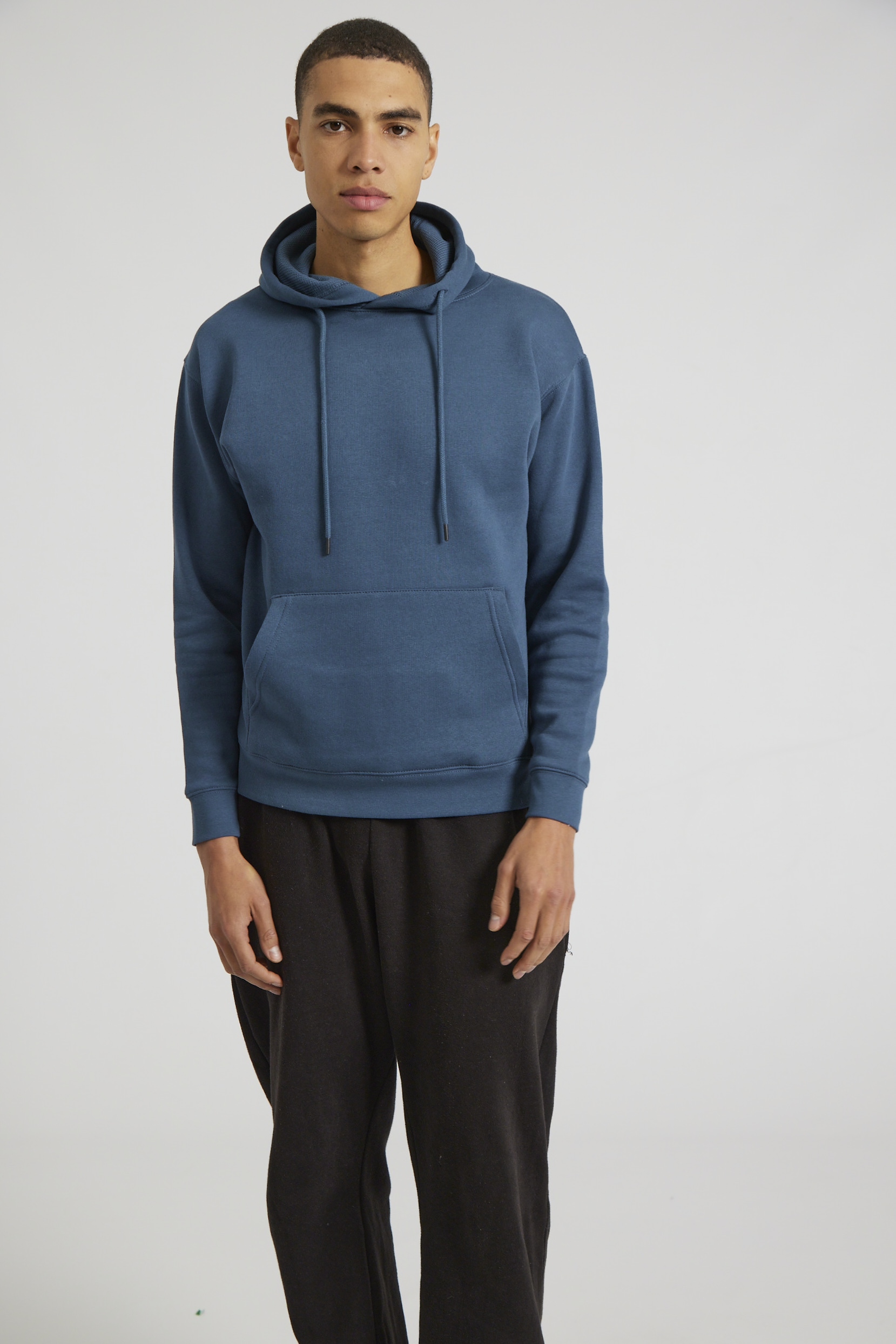 CR02-v2.0-Studio_269