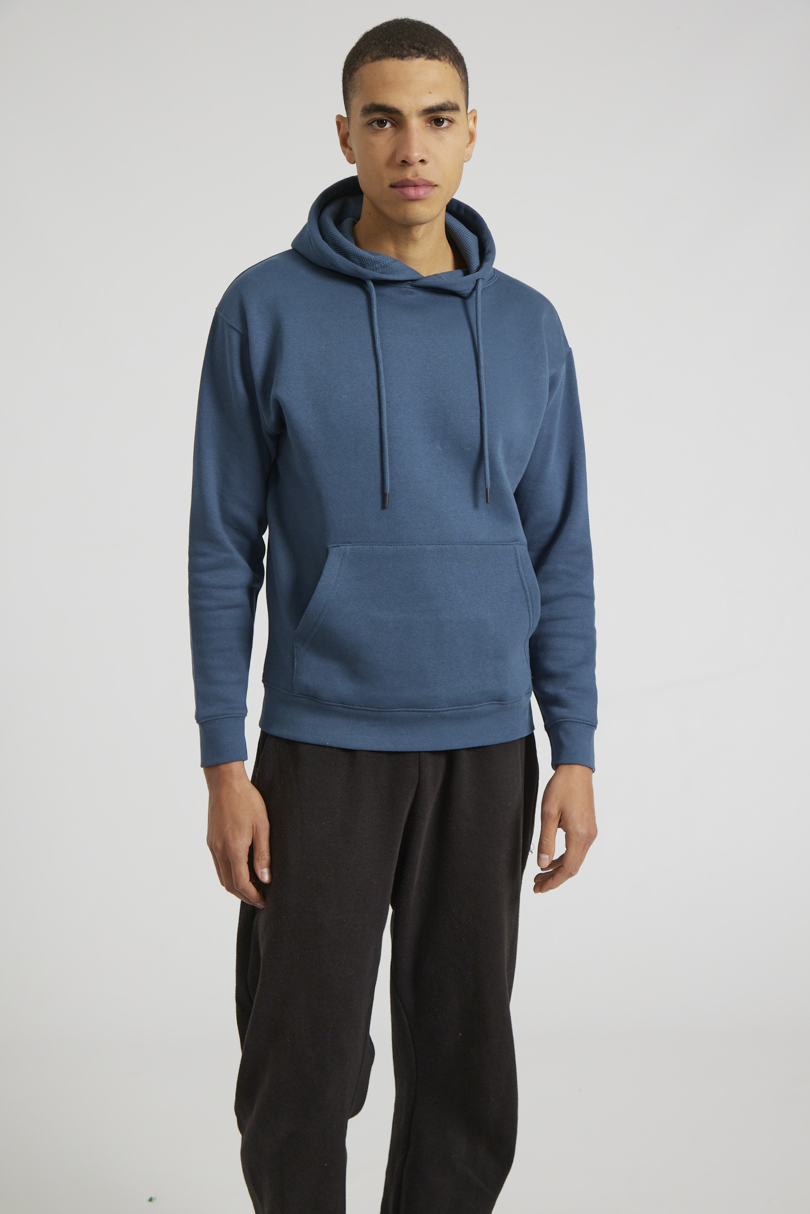 CR02-v2.0-Studio_276