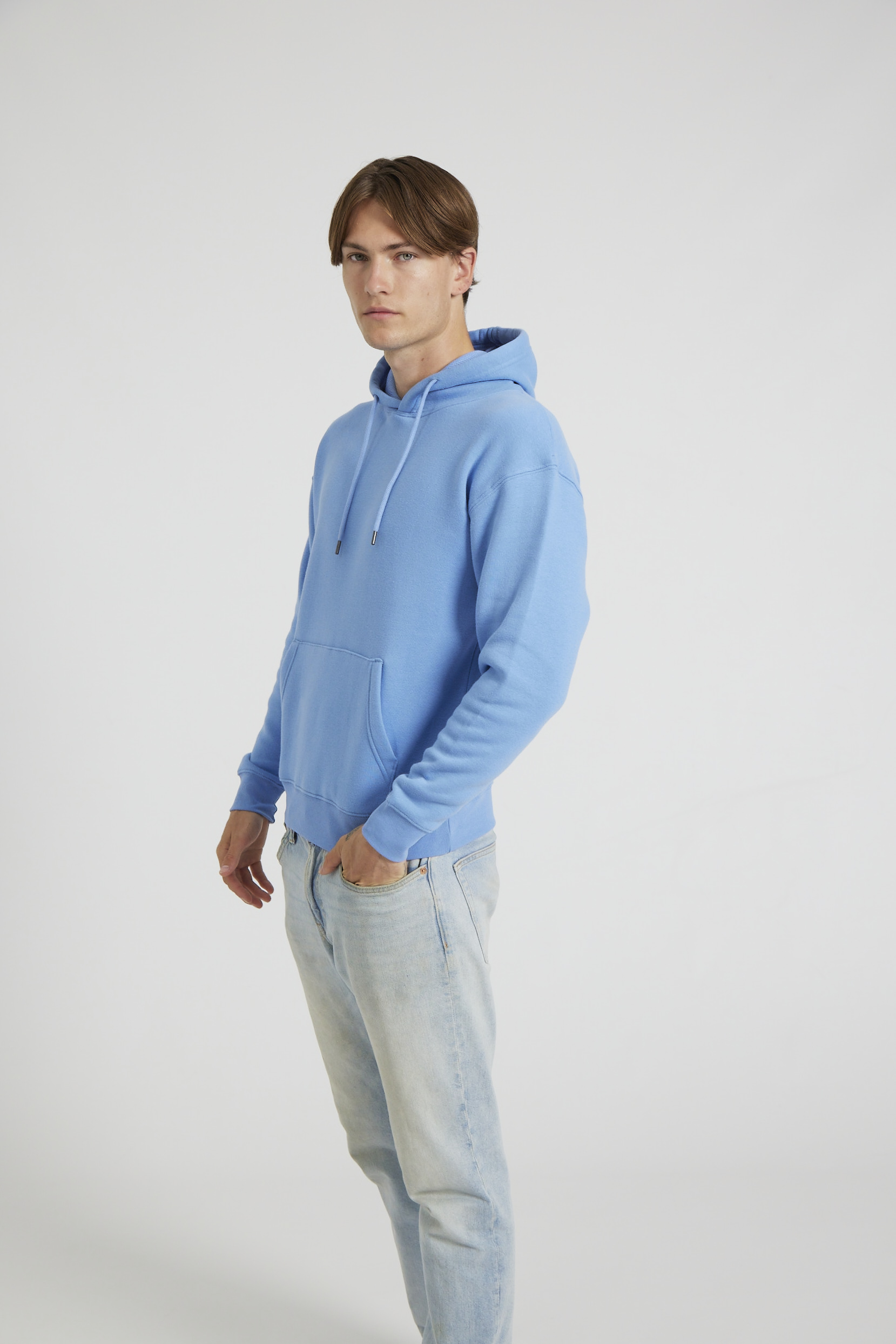 CR02-v2.0-Studio_285