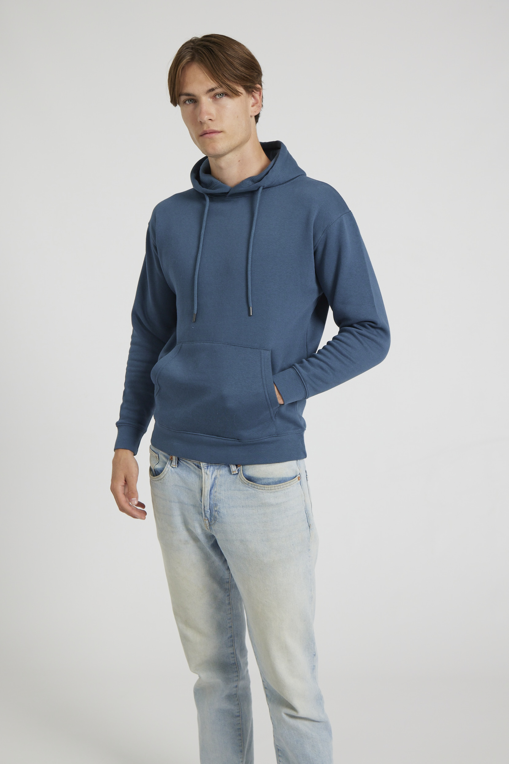 CR02-v2.0-Studio_290