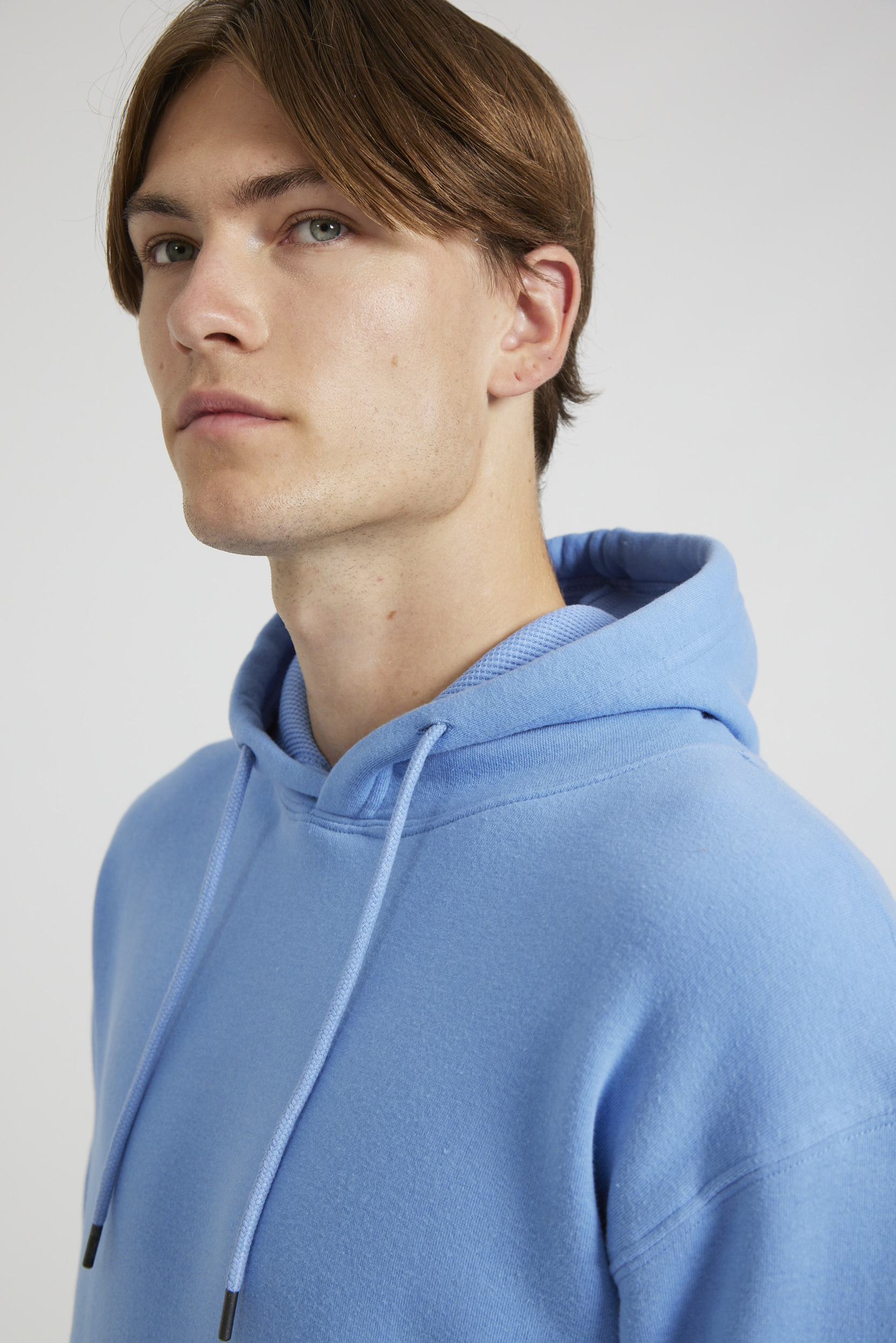 CR02-v2.0-Studio_298