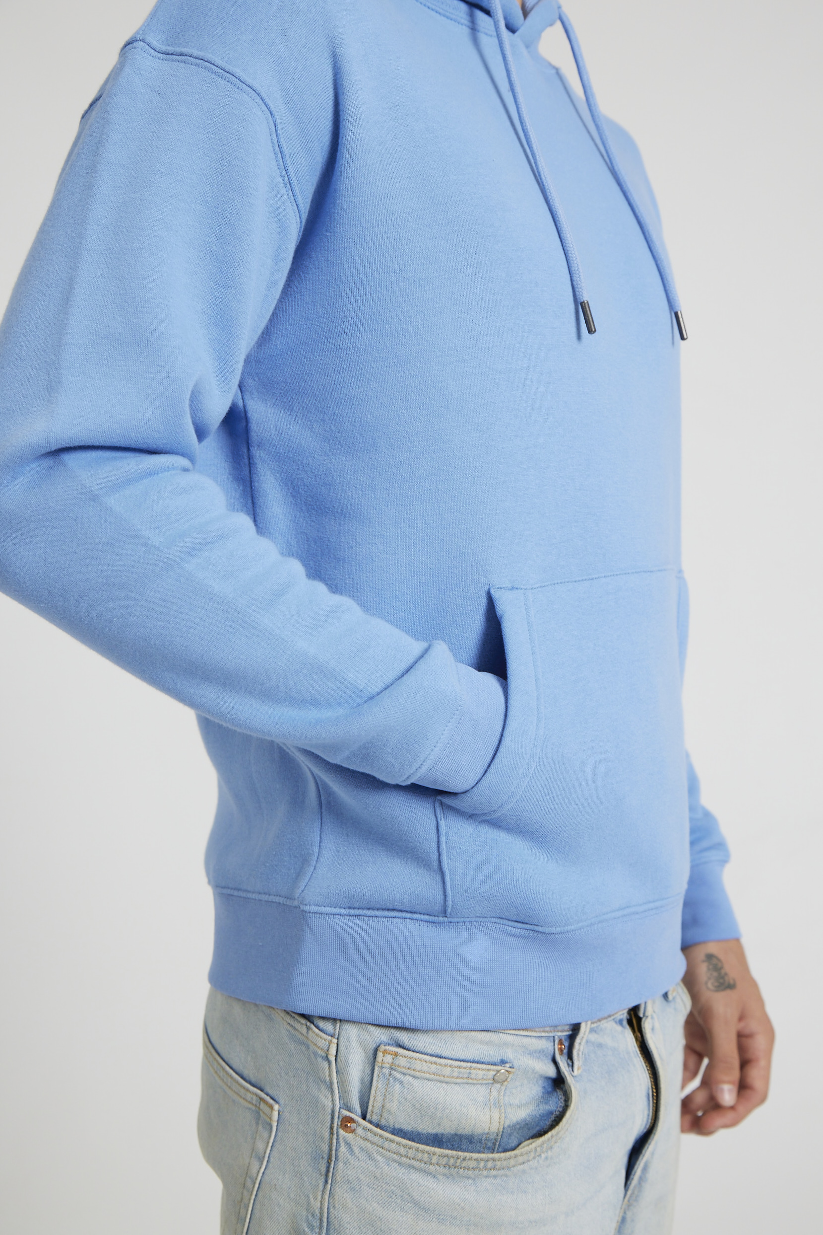 CR02-v2.0-Studio_307