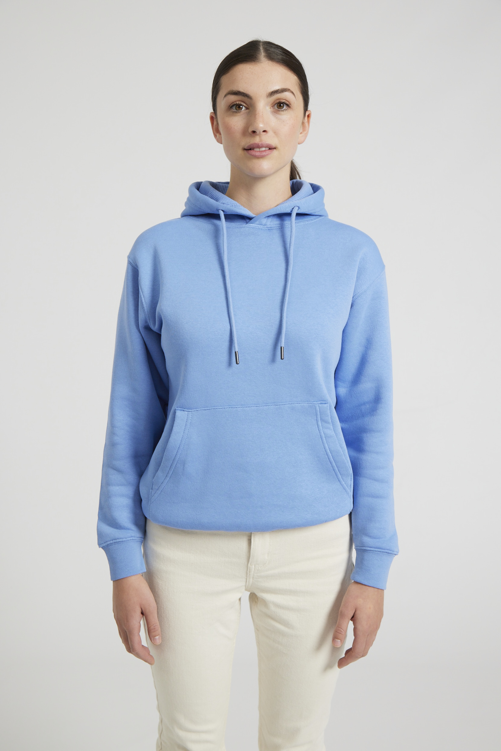 CR02-v2.0-Studio_325