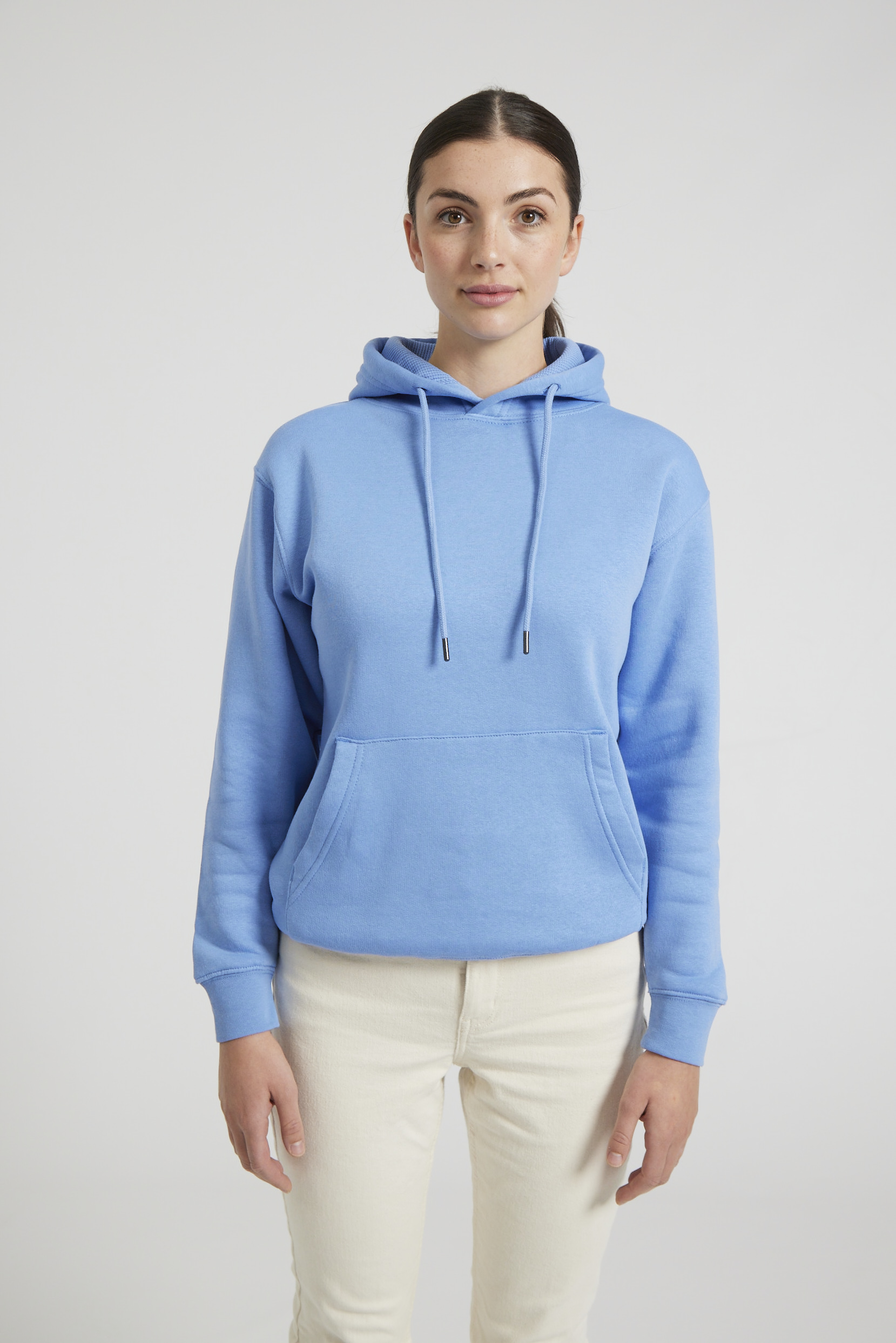 CR02-v2.0-Studio_326