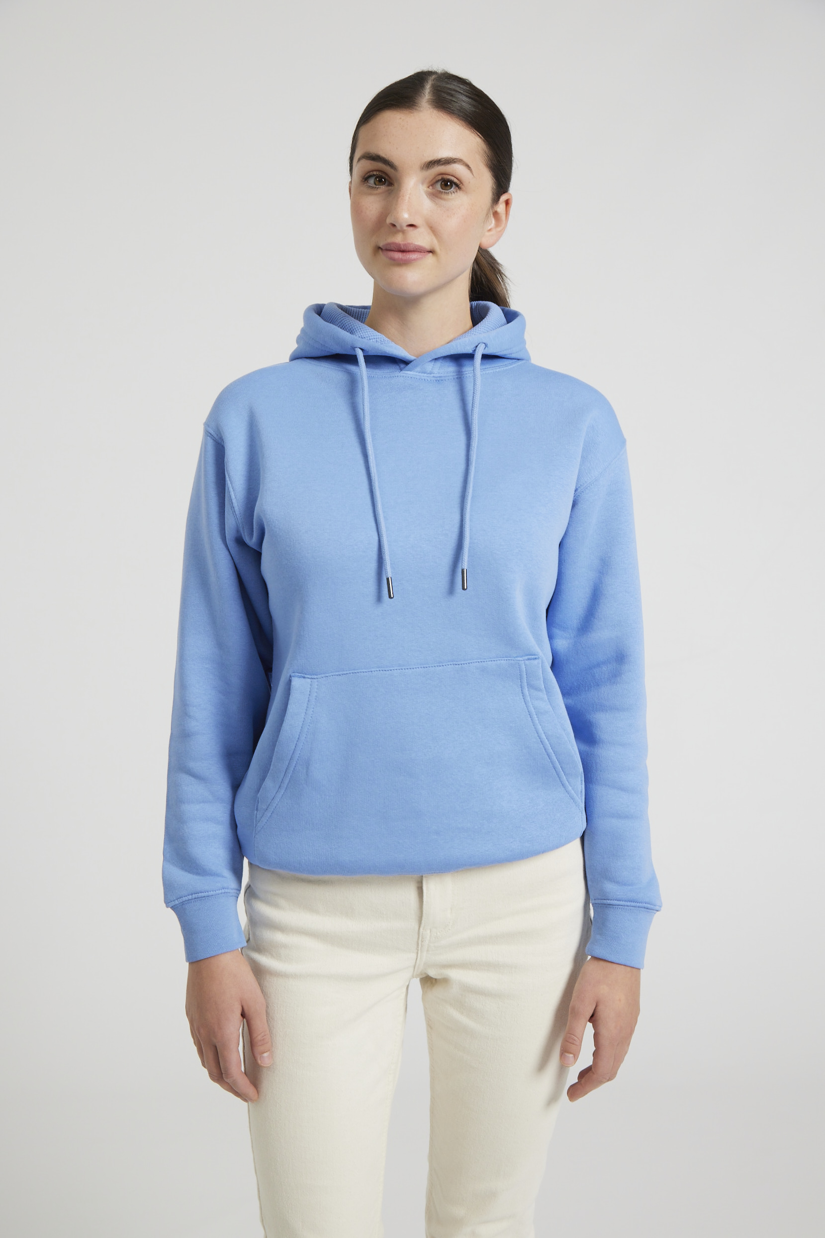 CR02-v2.0-Studio_327