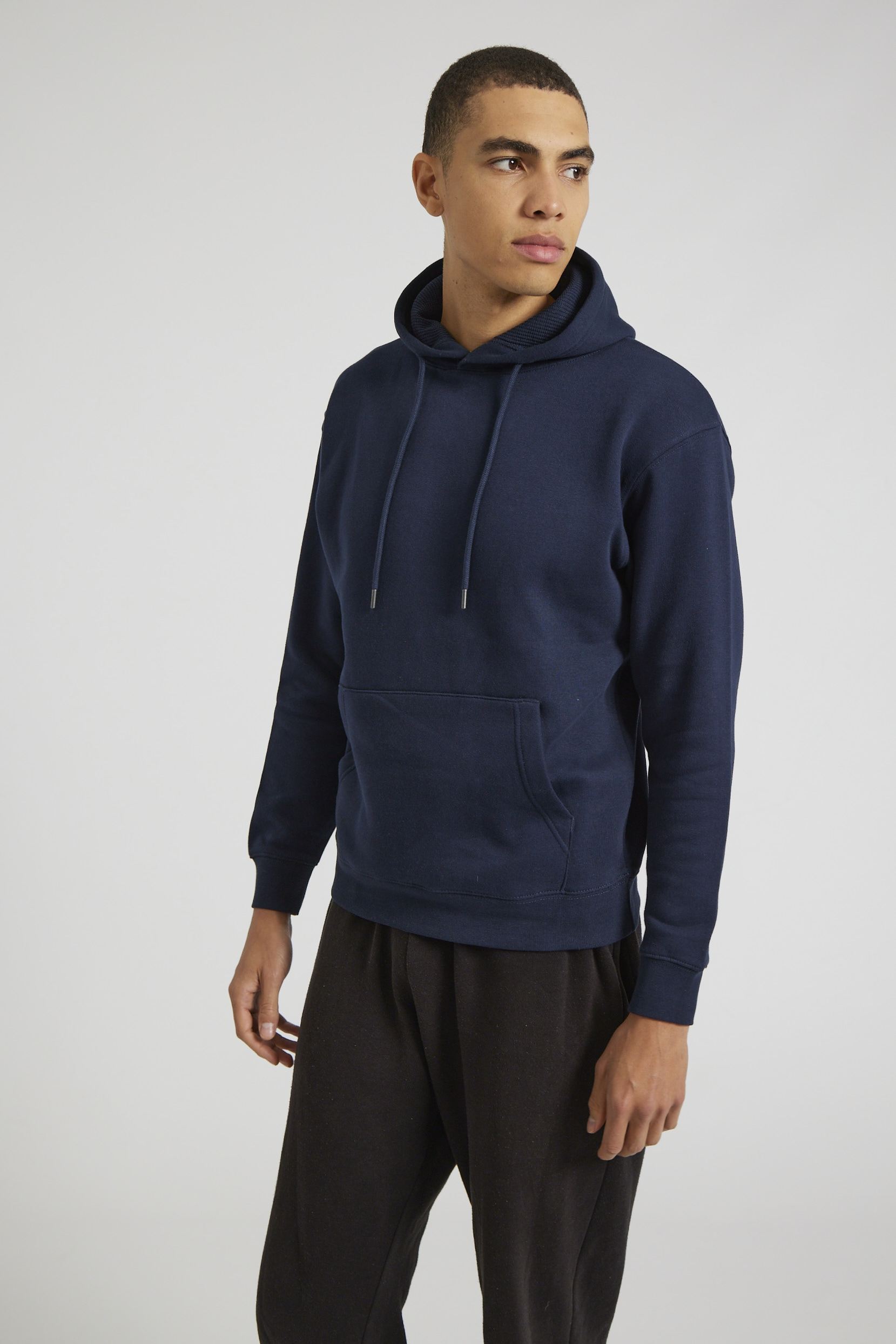 CR02-v2.0-Studio_341