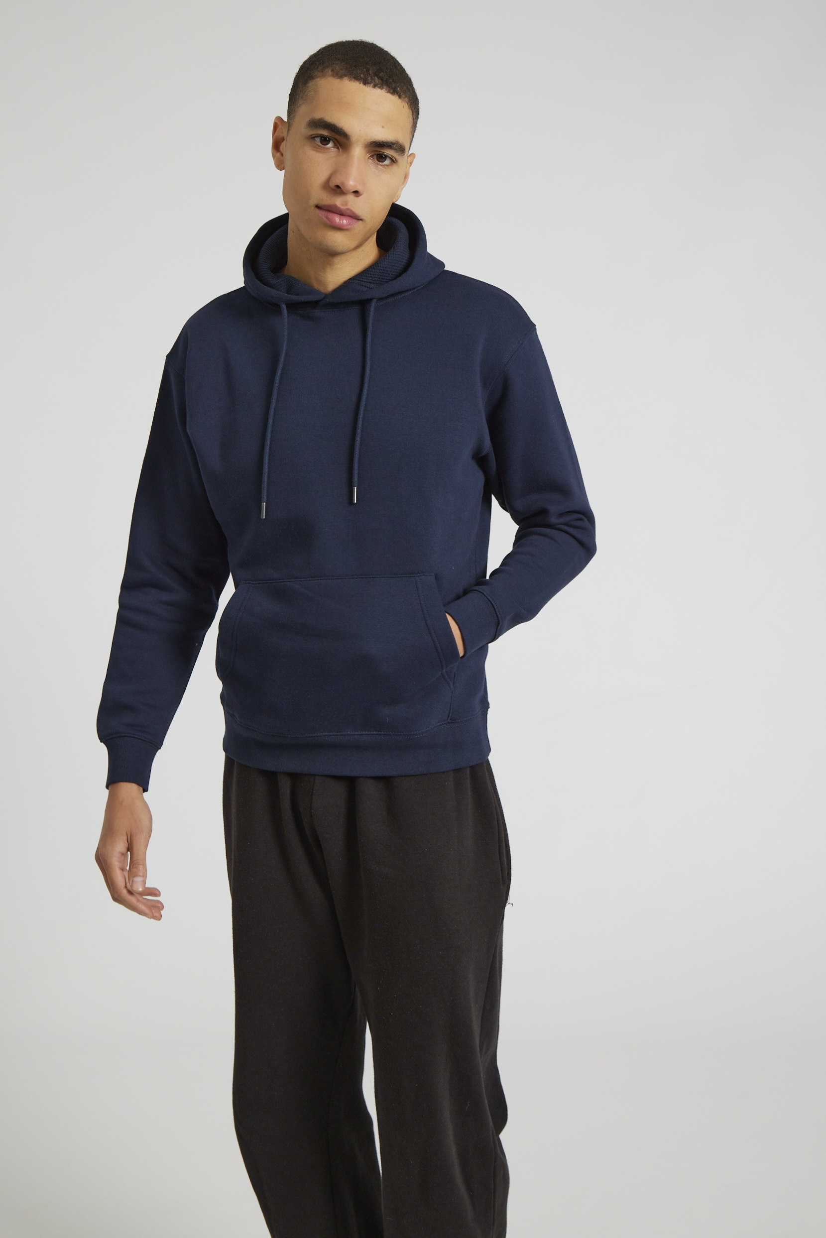 CR02-v2.0-Studio_369