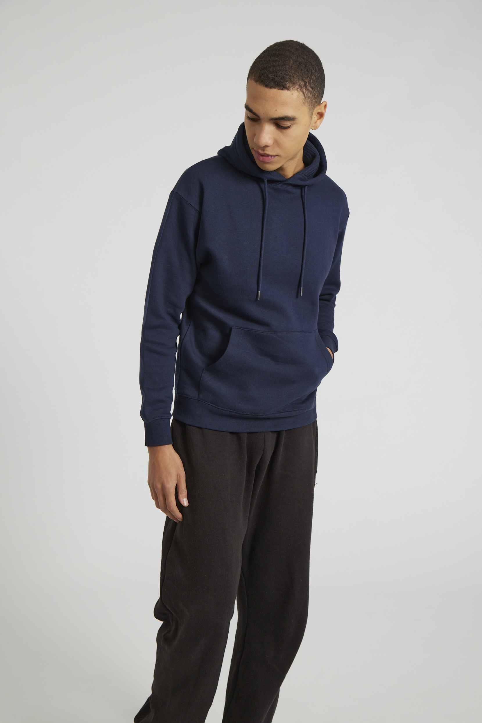 CR02-v2.0-Studio_373