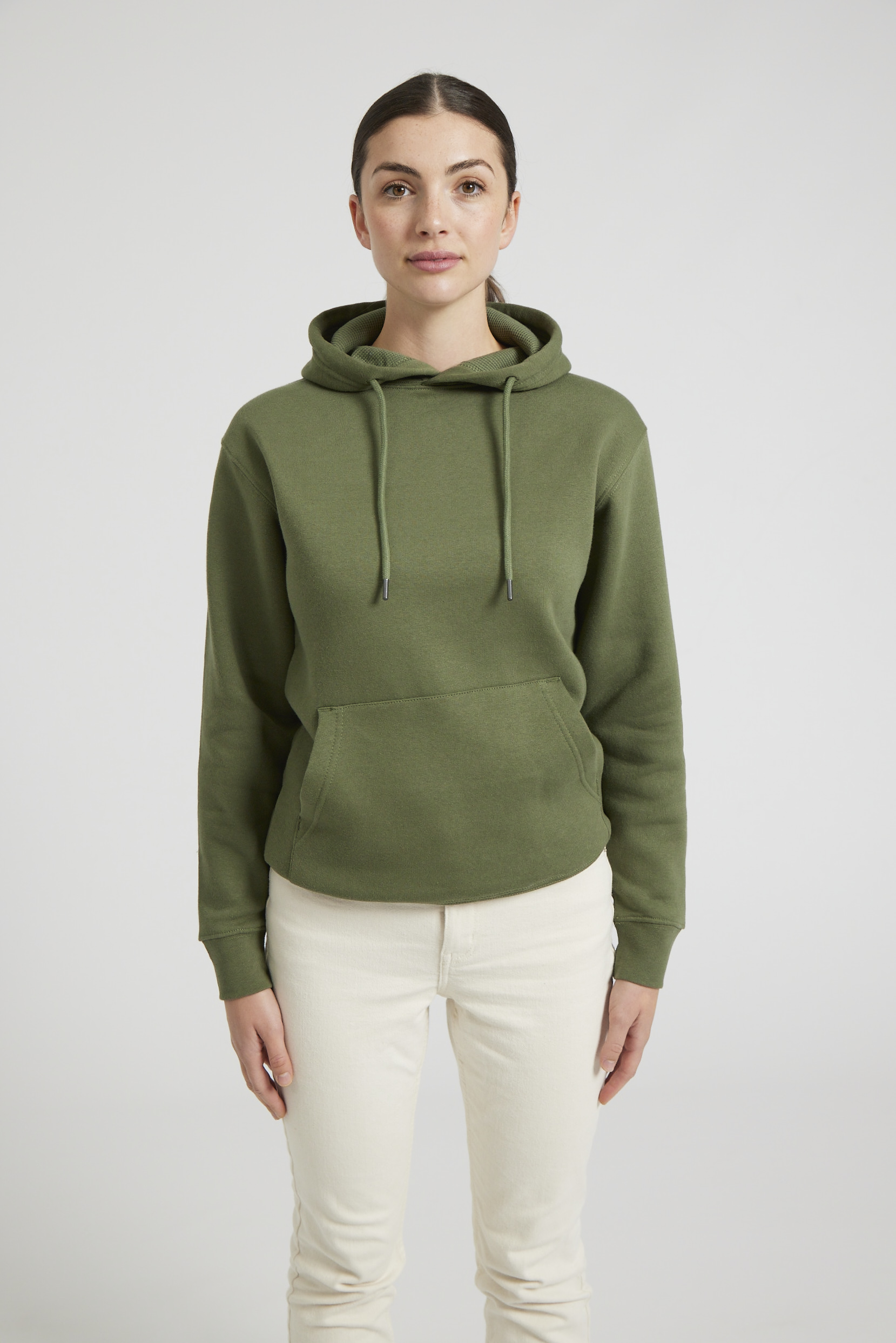 CR02-v2.0-Studio_375