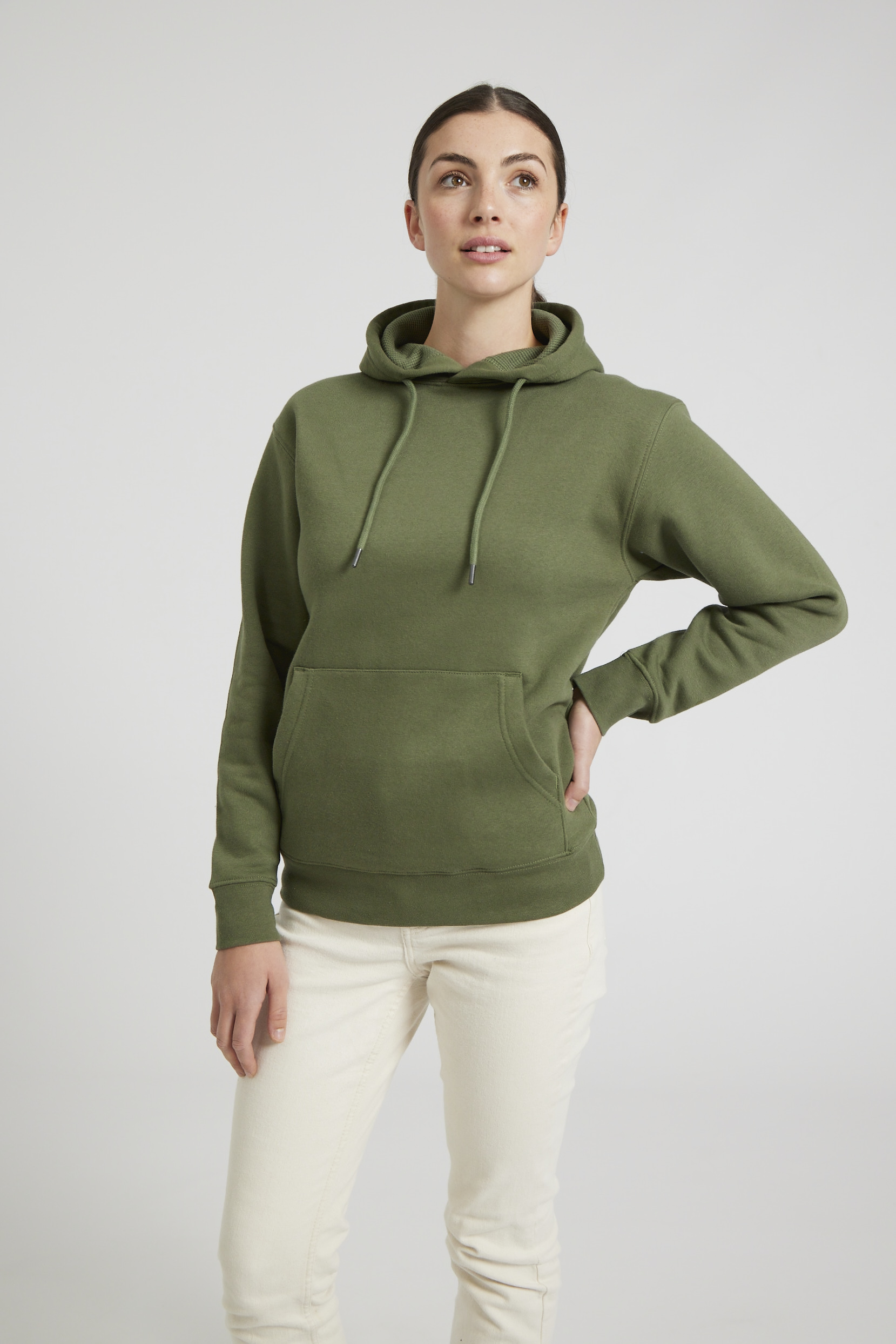 CR02-v2.0-Studio_396