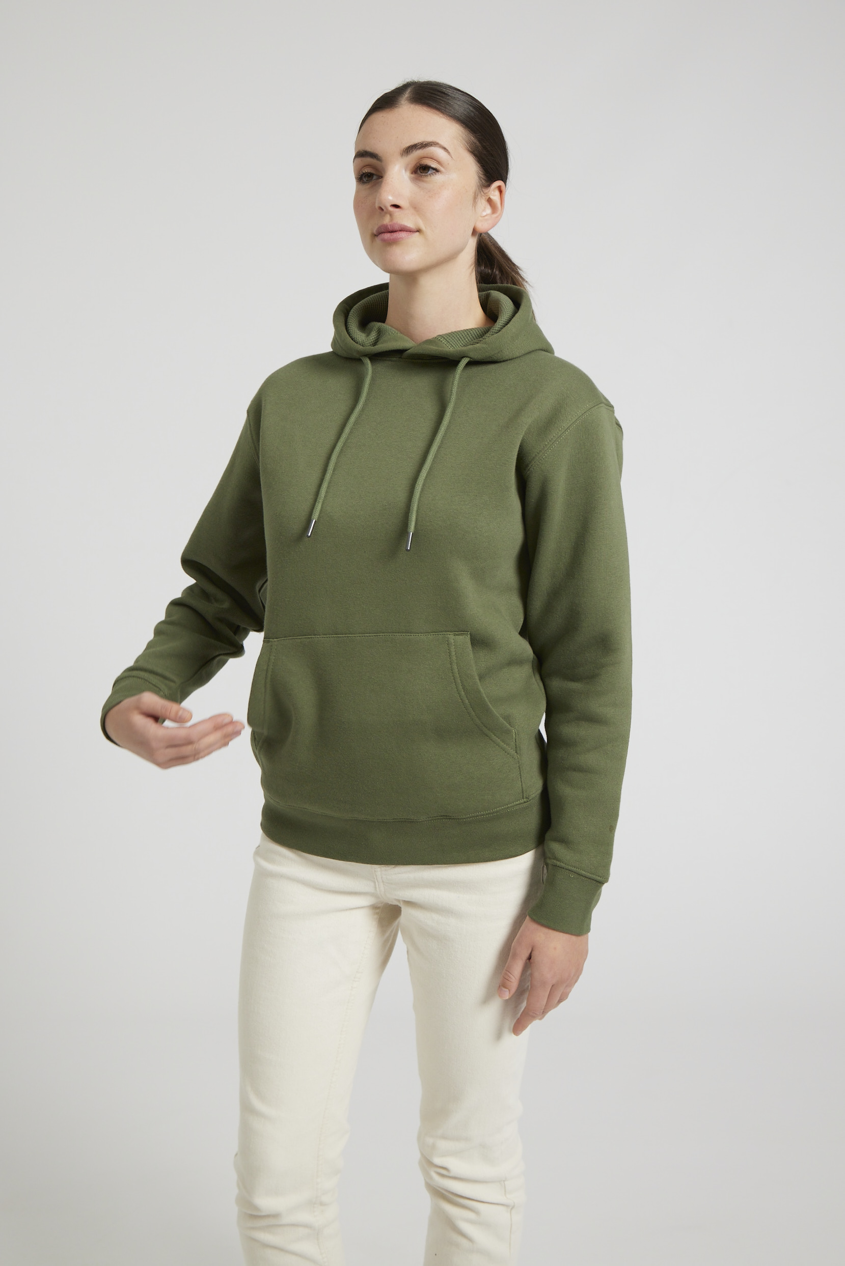 CR02-v2.0-Studio_400