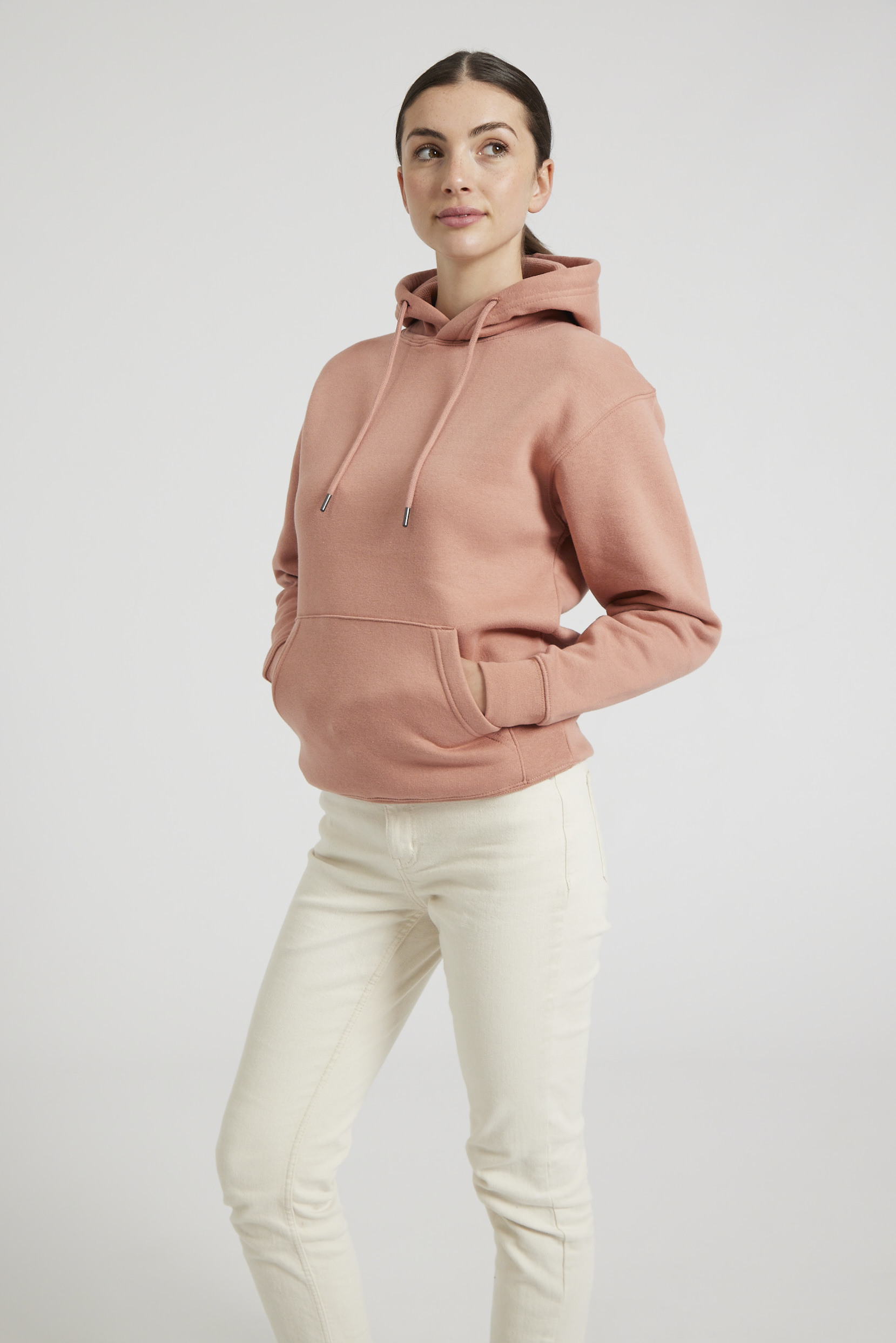 CR02-v2.0-Studio_430