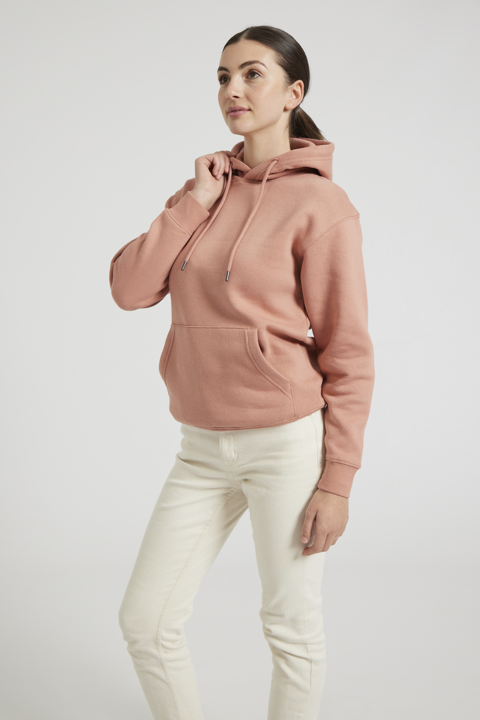 CR02-v2.0-Studio_432