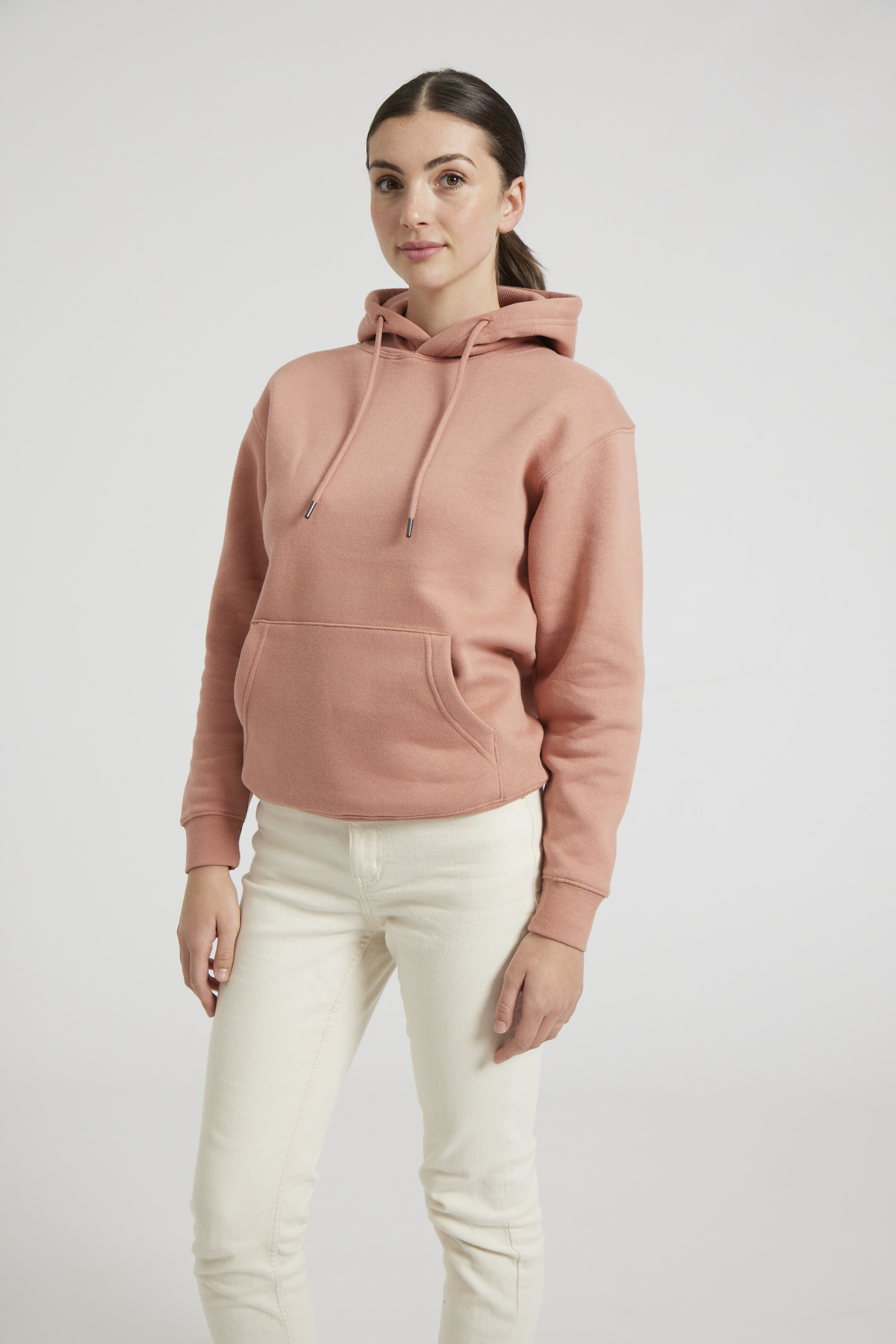 CR02-v2.0-Studio_440