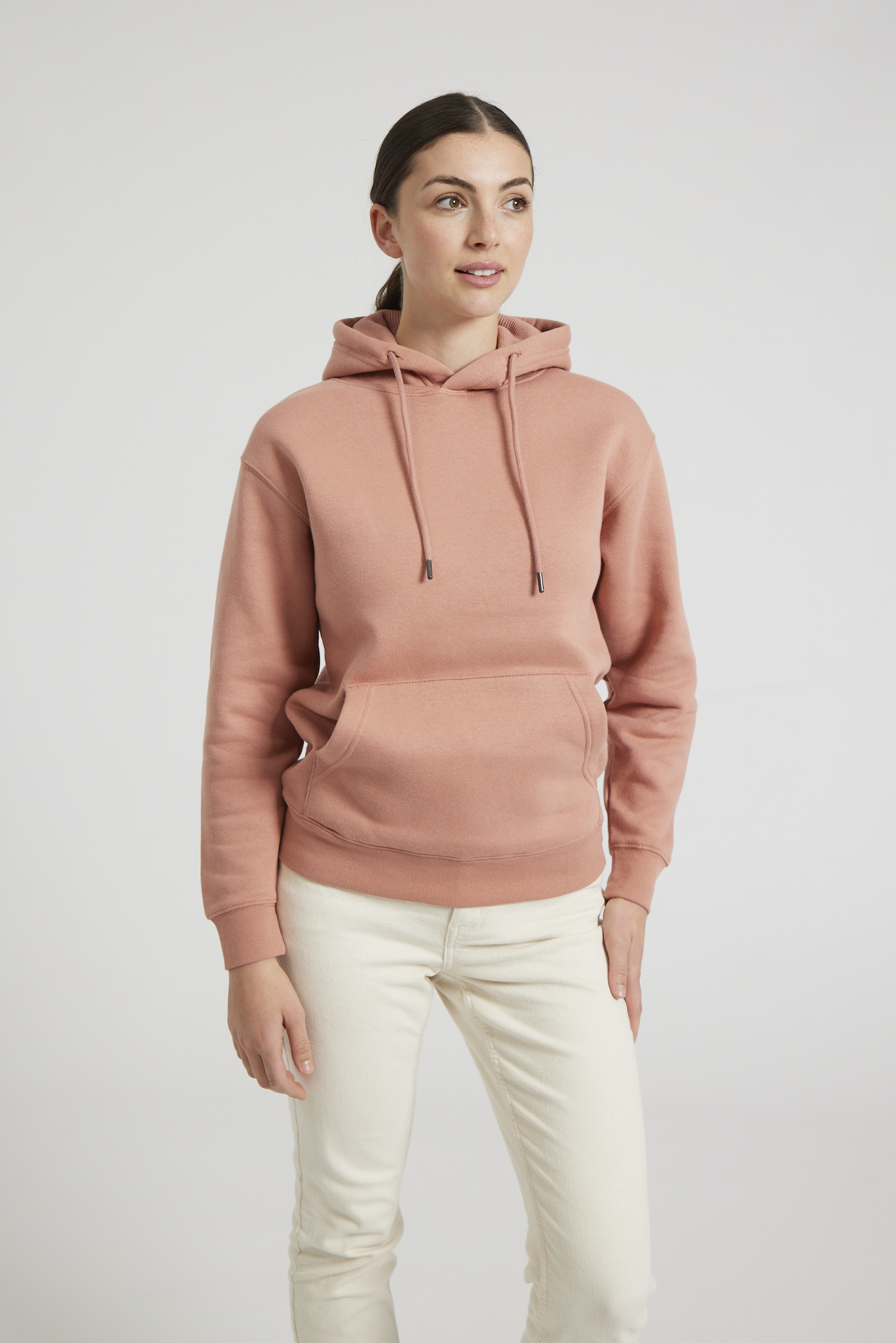 CR02-v2.0-Studio_452