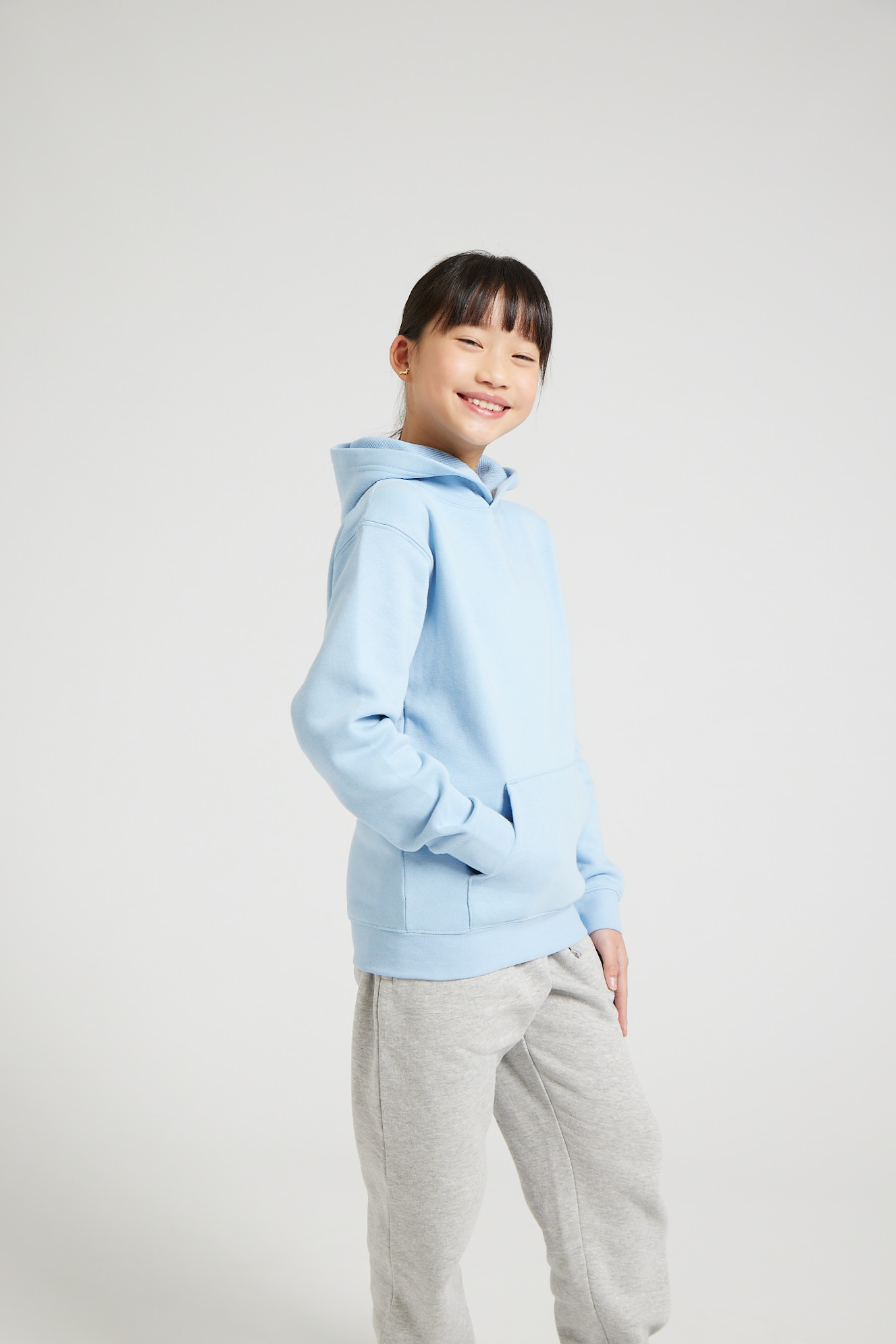 CR02K-v2.0-Studio_44