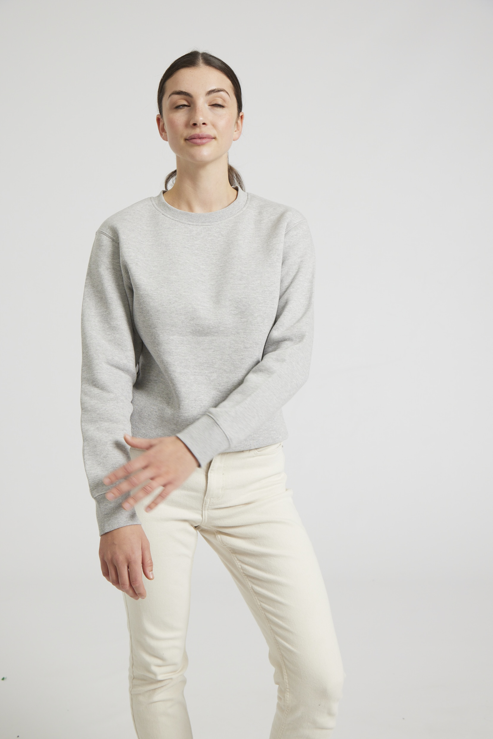 CR03-v2.0-Studio_110