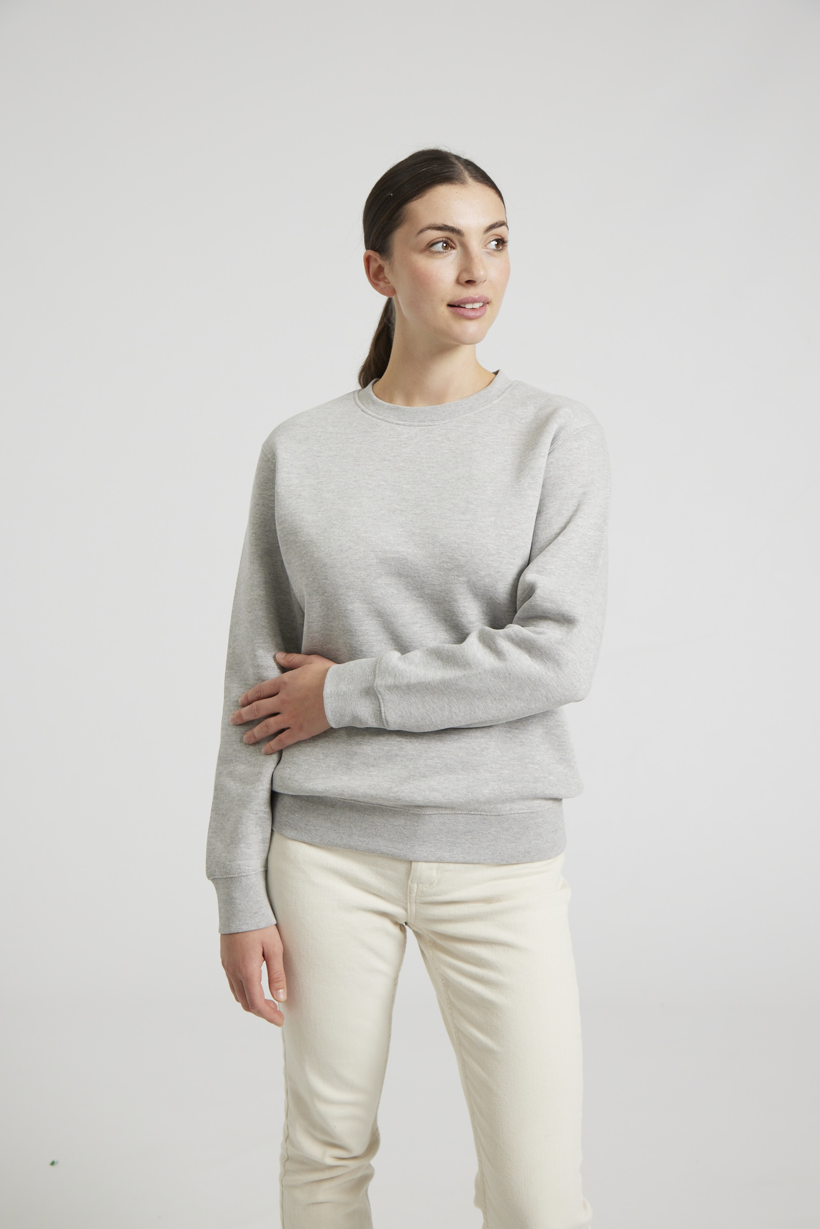 CR03-v2.0-Studio_125