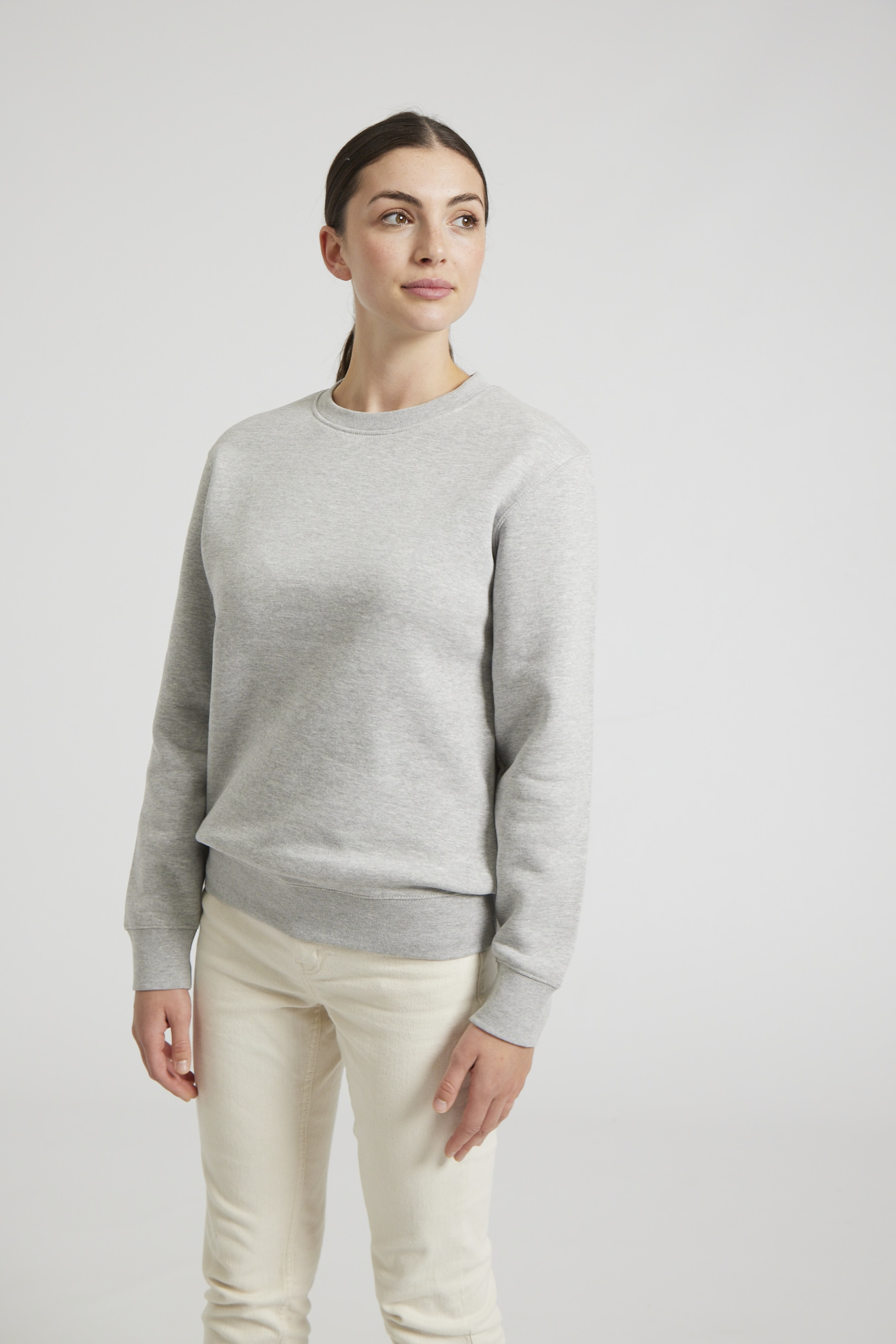 CR03-v2.0-Studio_130