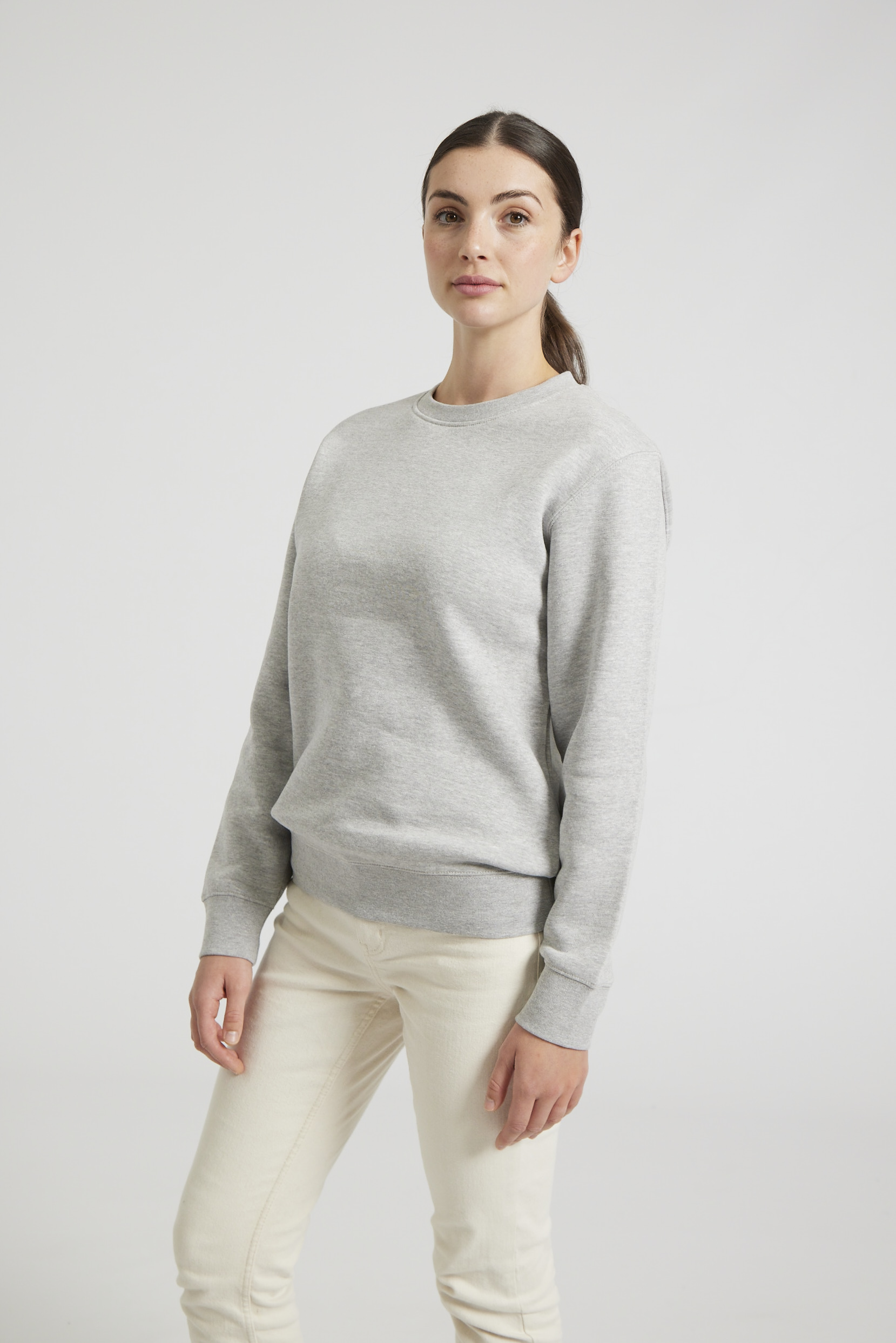 CR03-v2.0-Studio_136