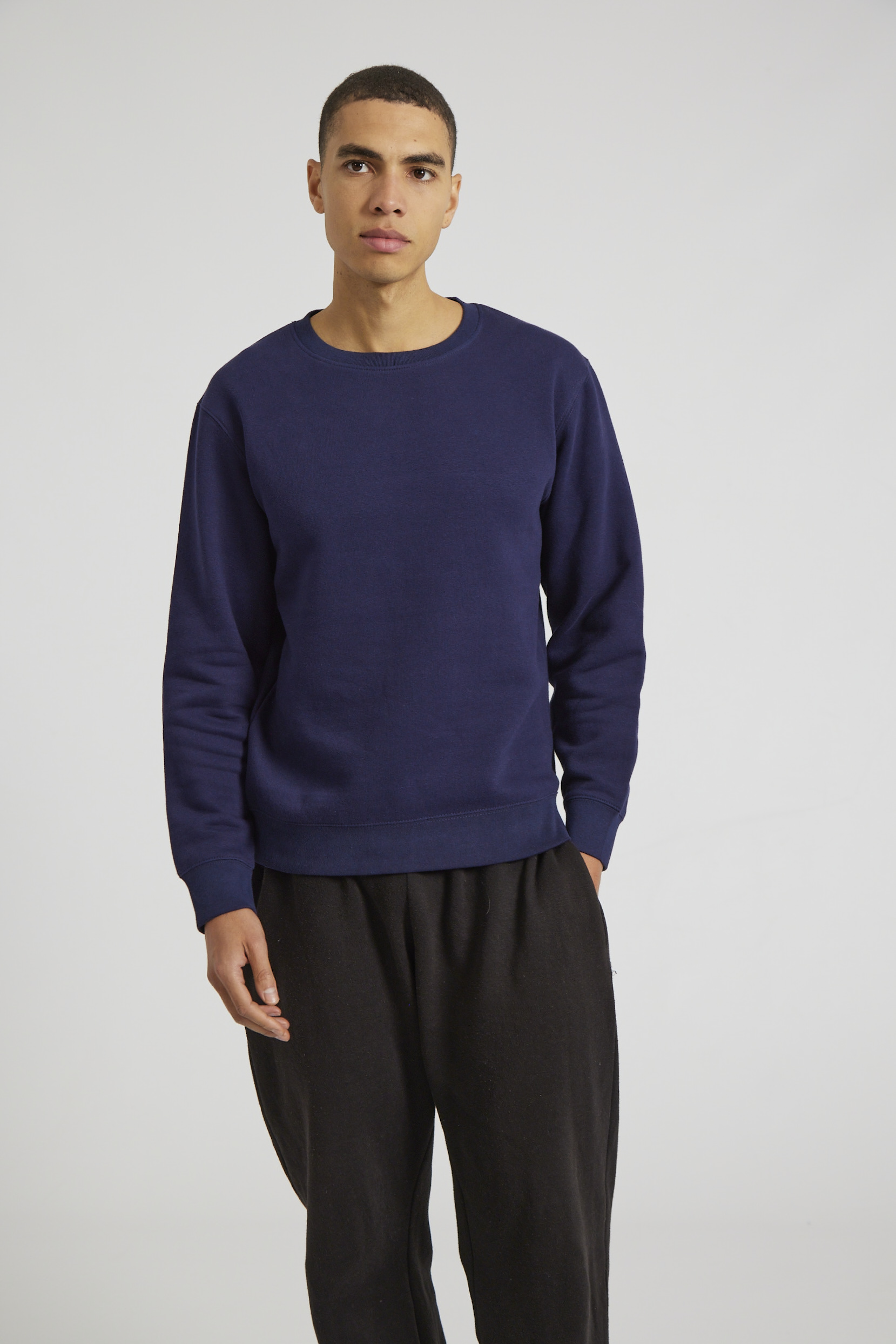 CR03-v2.0-Studio_140