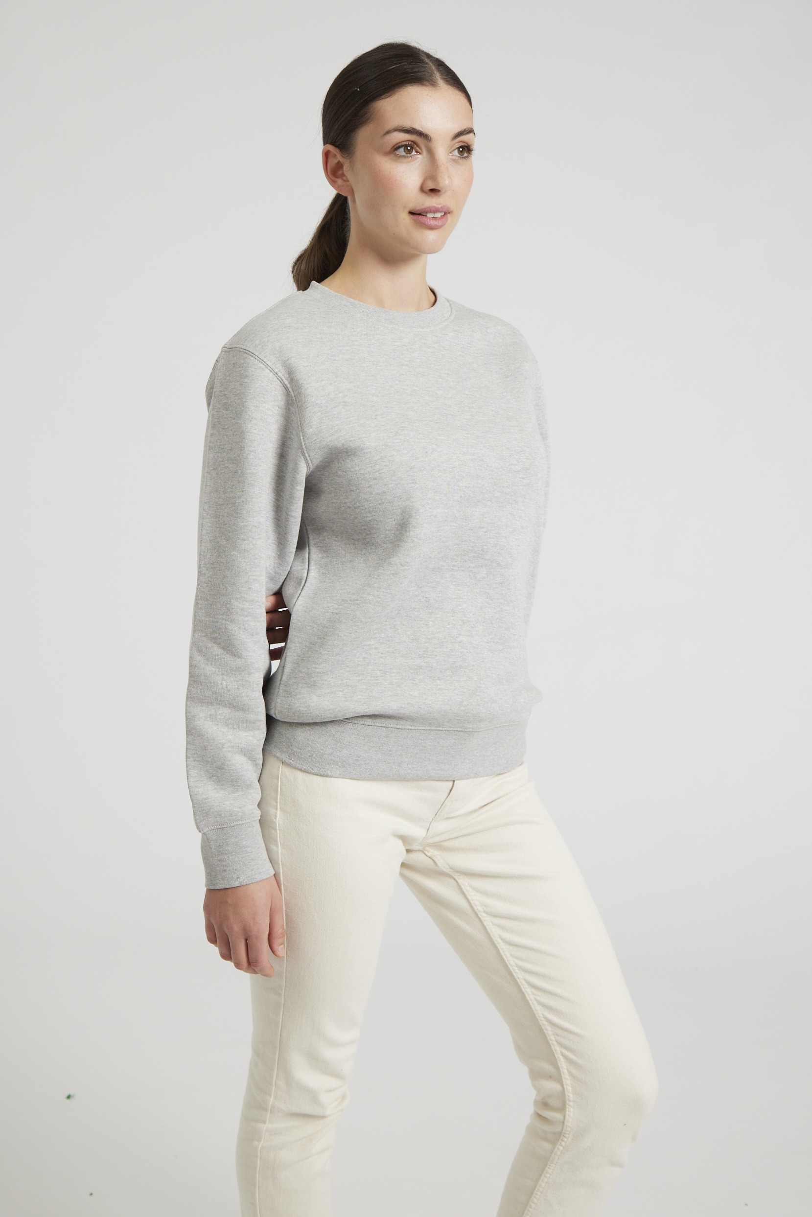 CR03-v2.0-Studio_155