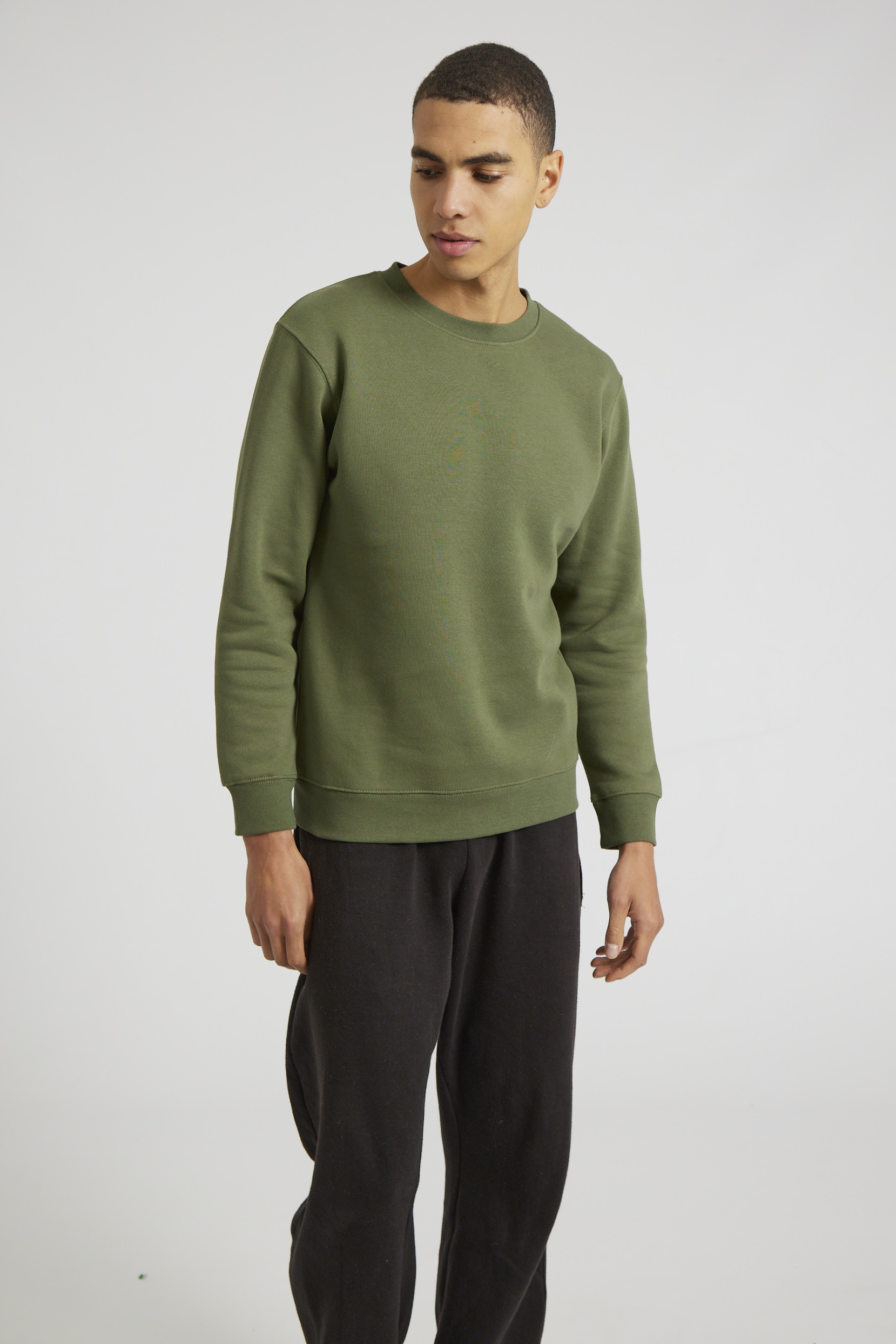 CR03-v2.0-Studio_173