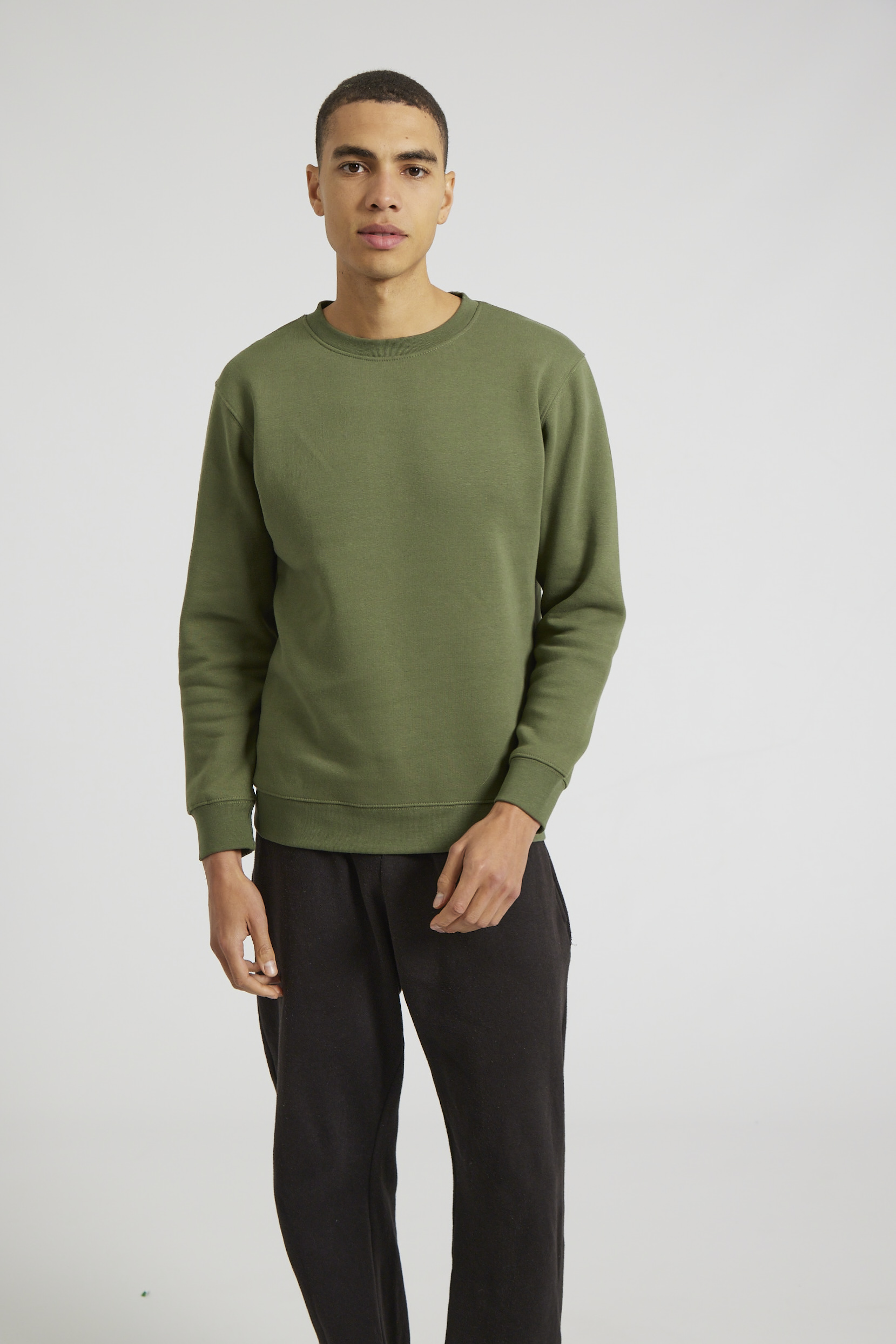 CR03-v2.0-Studio_174