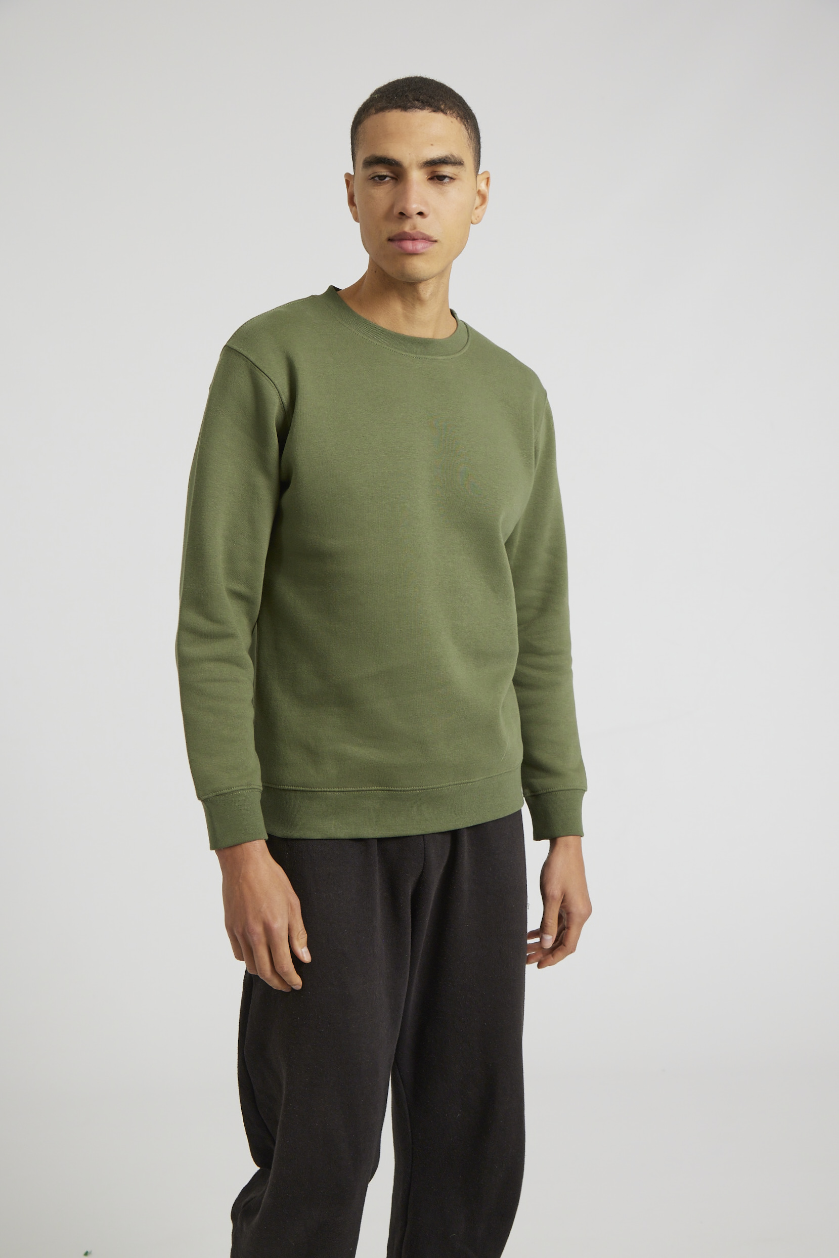 CR03-v2.0-Studio_189