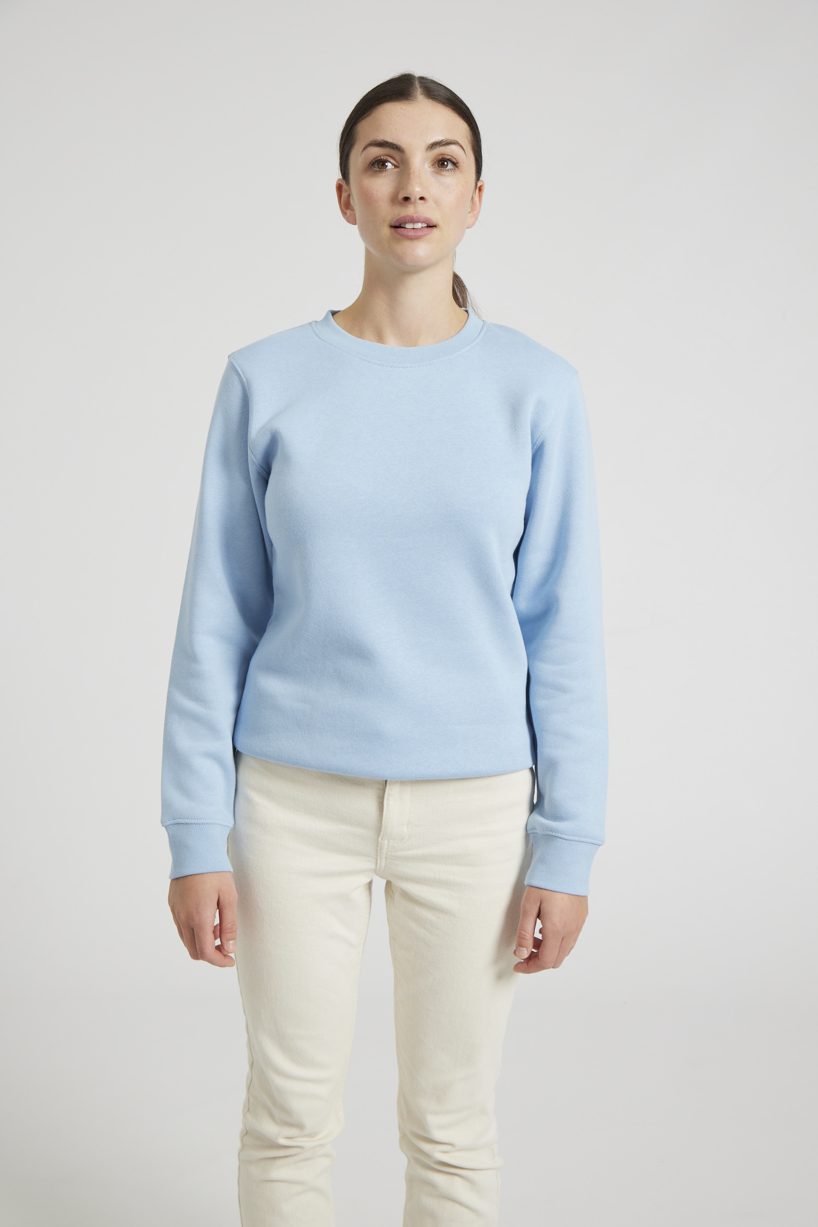 CR03-v2.0-Studio_209