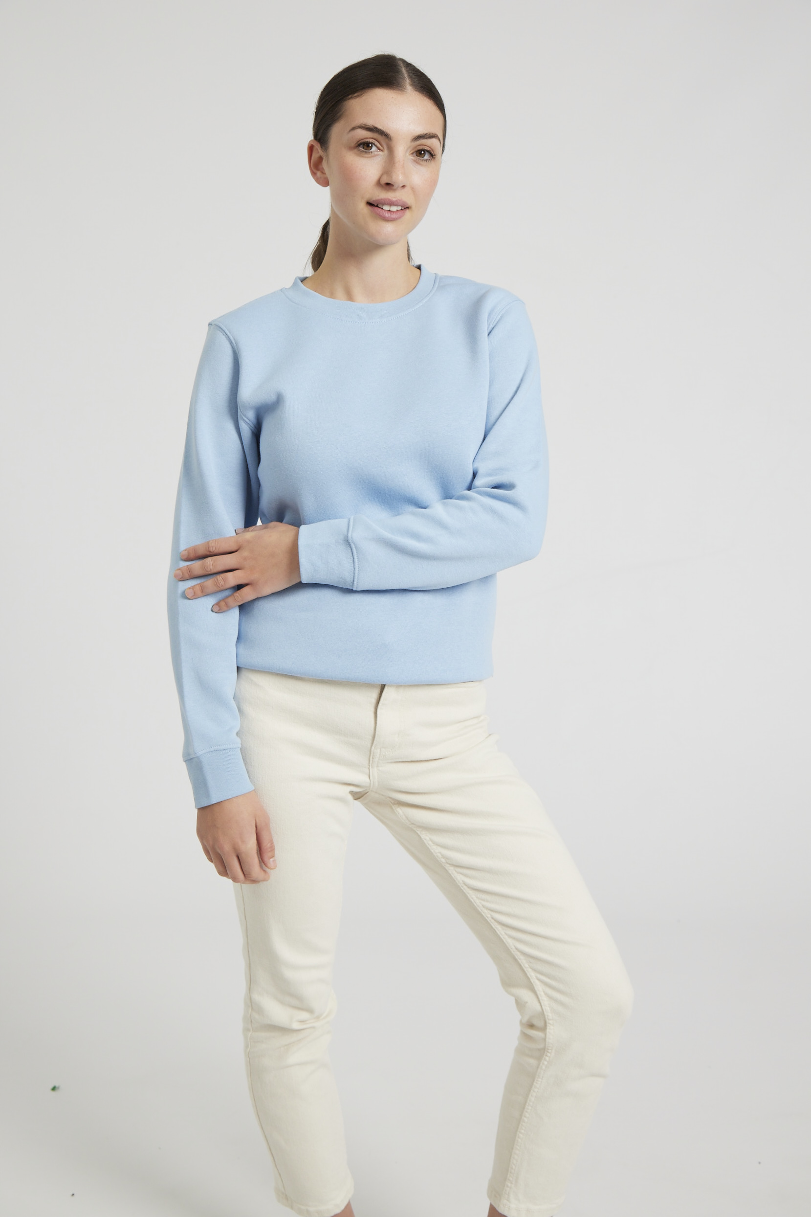 CR03-v2.0-Studio_233