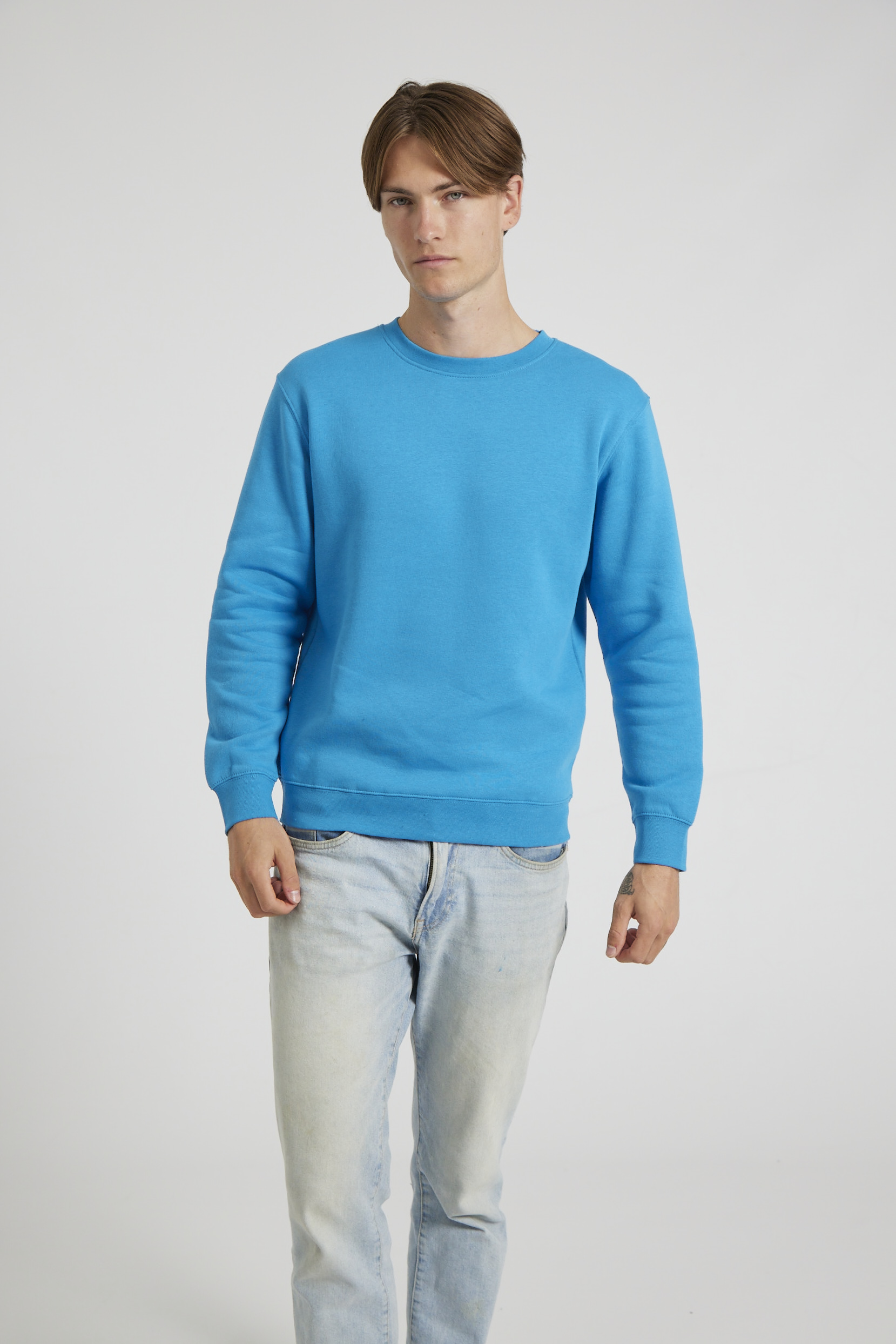 CR03-v2.0-Studio_275