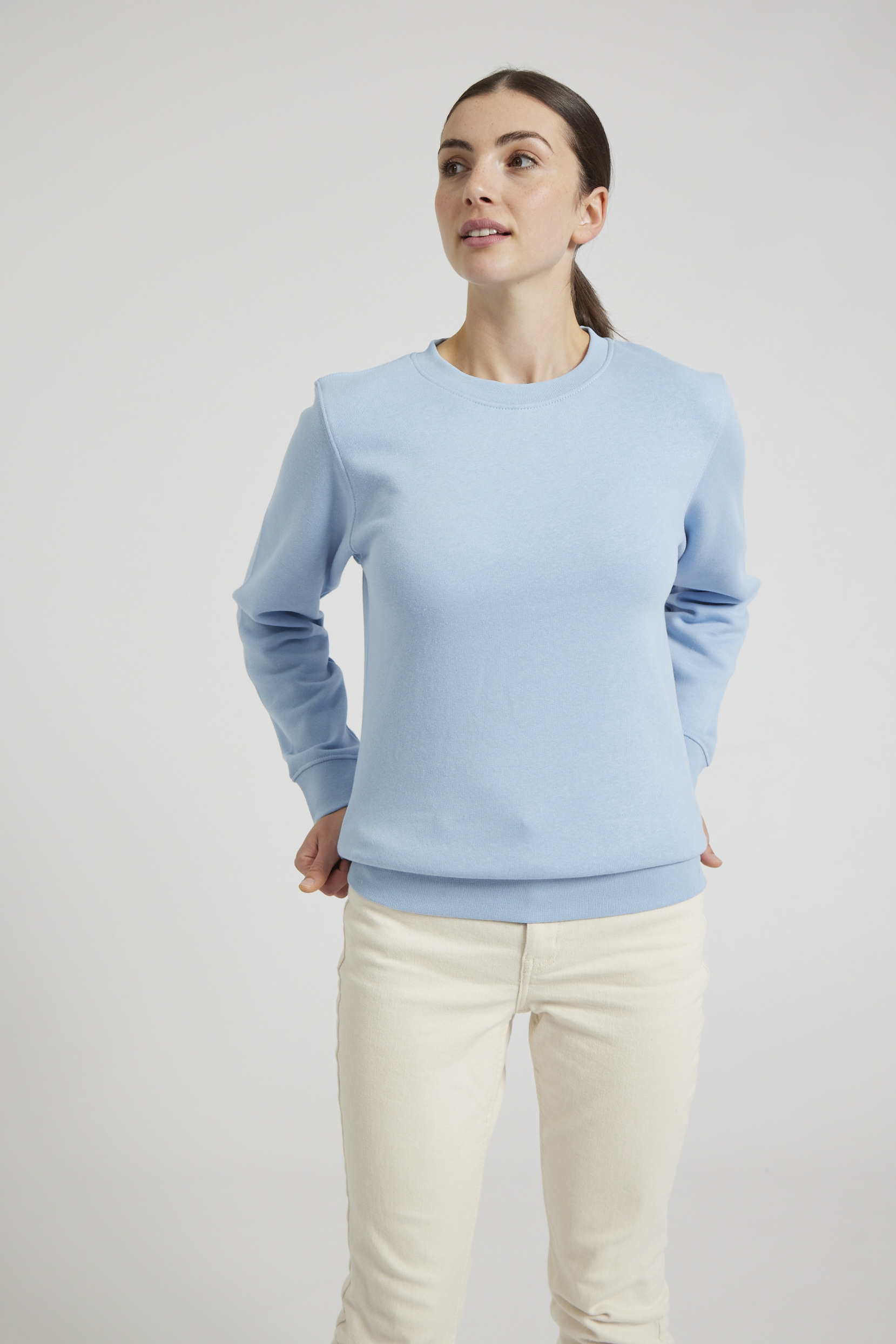 CR03-v2.0-Studio_276