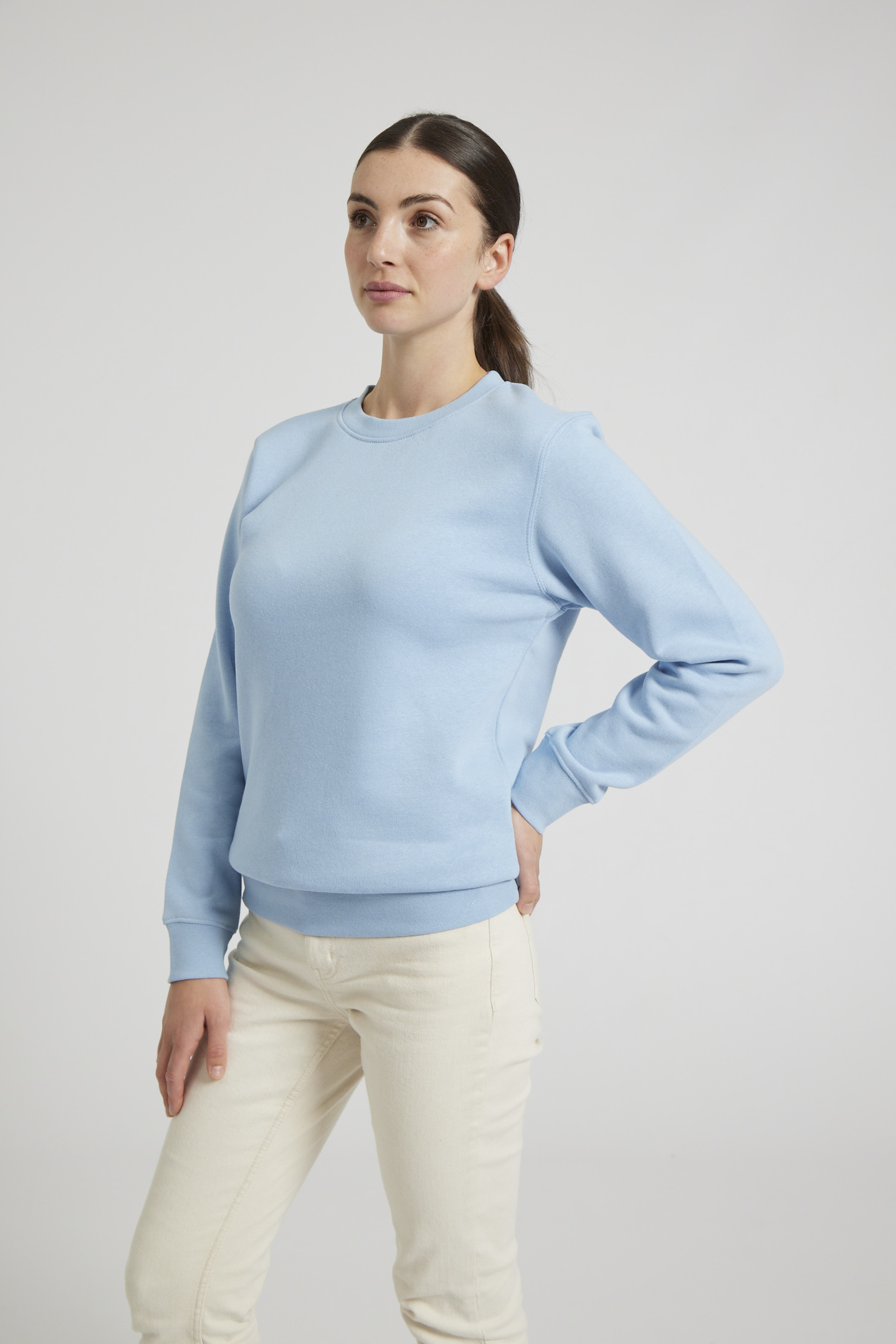 CR03-v2.0-Studio_282