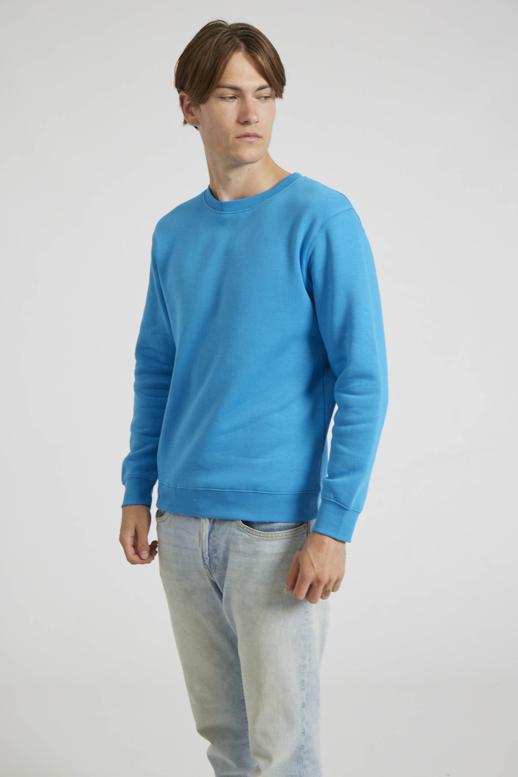 CR03-v2.0-Studio_287