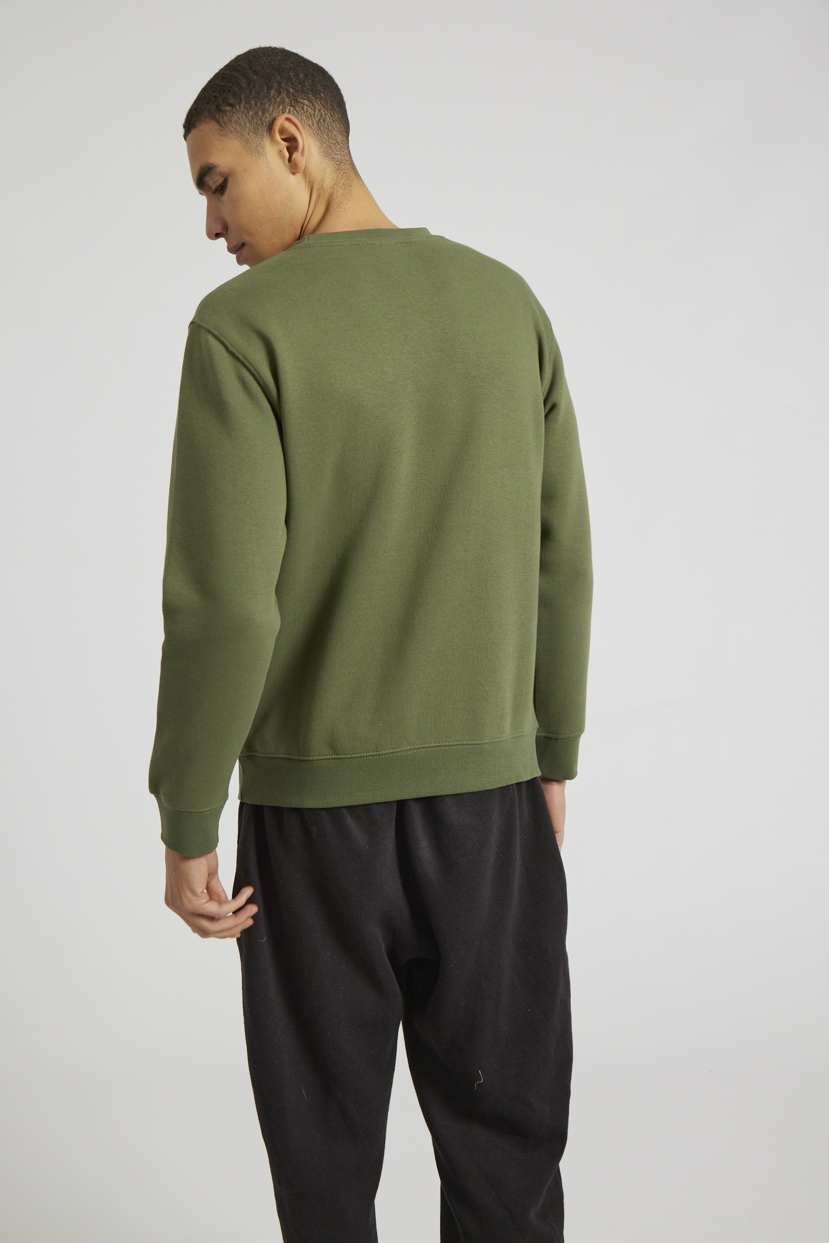 CR03-v2.0-Studio_294