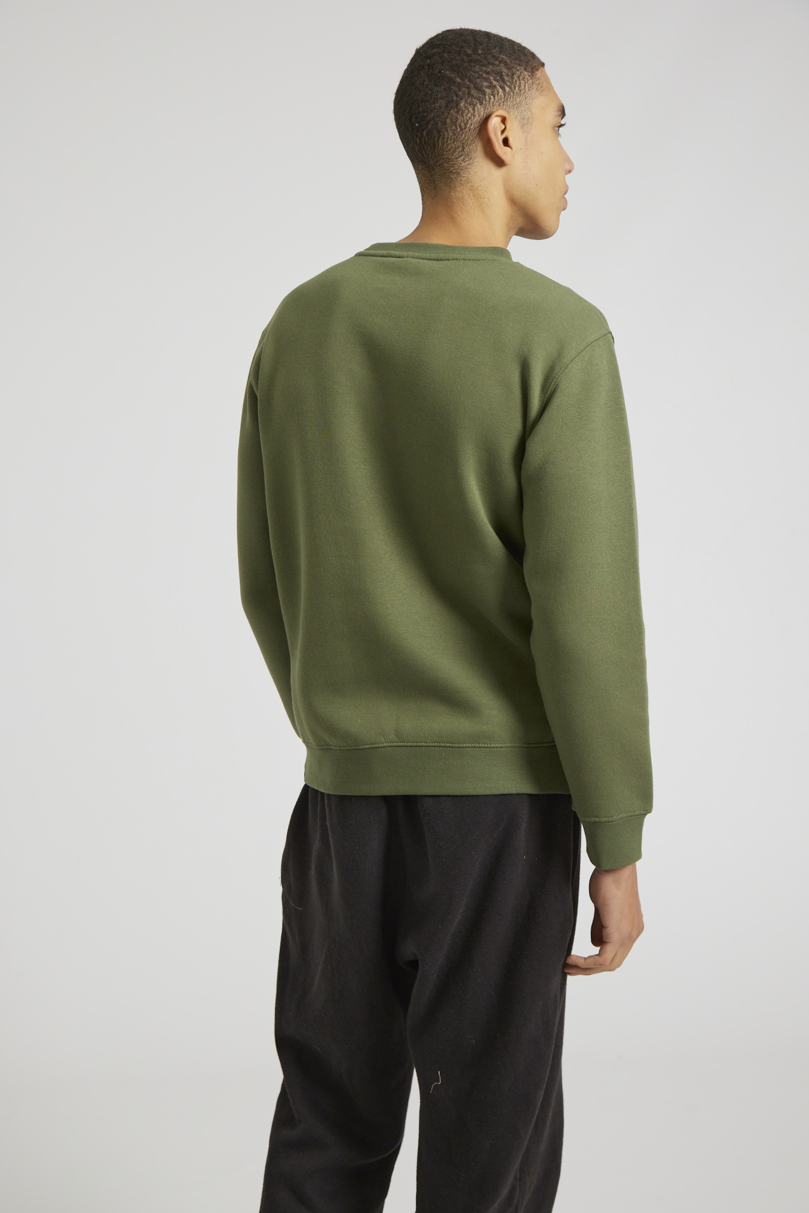 CR03-v2.0-Studio_307