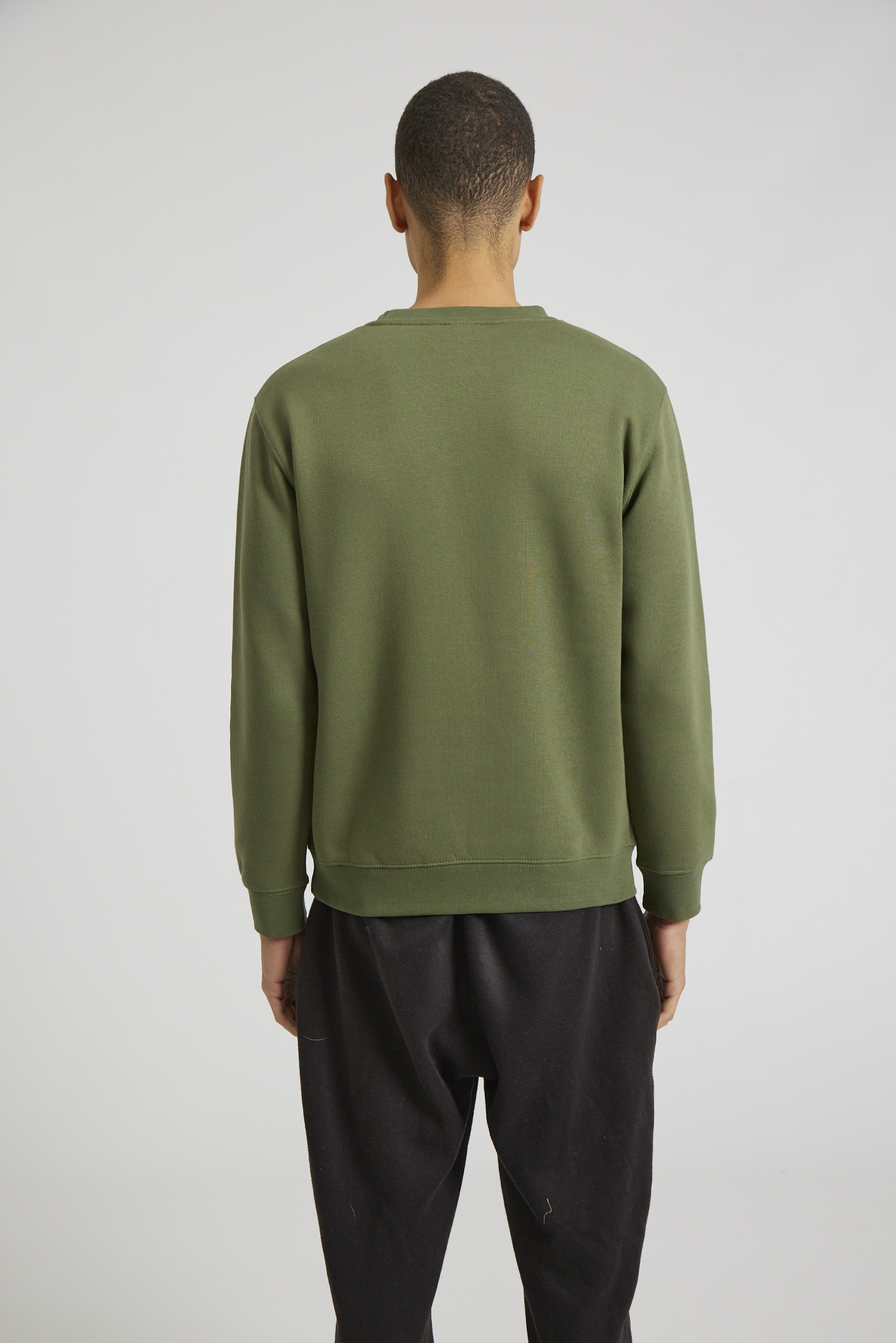 CR03-v2.0-Studio_317