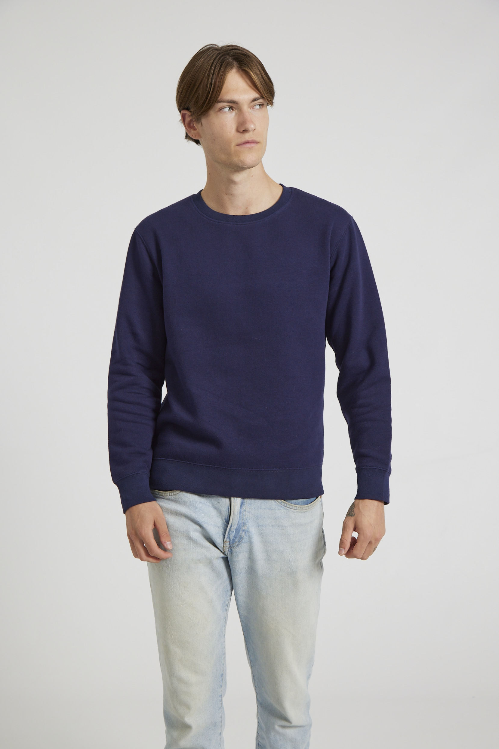 CR03-v2.0-Studio_331