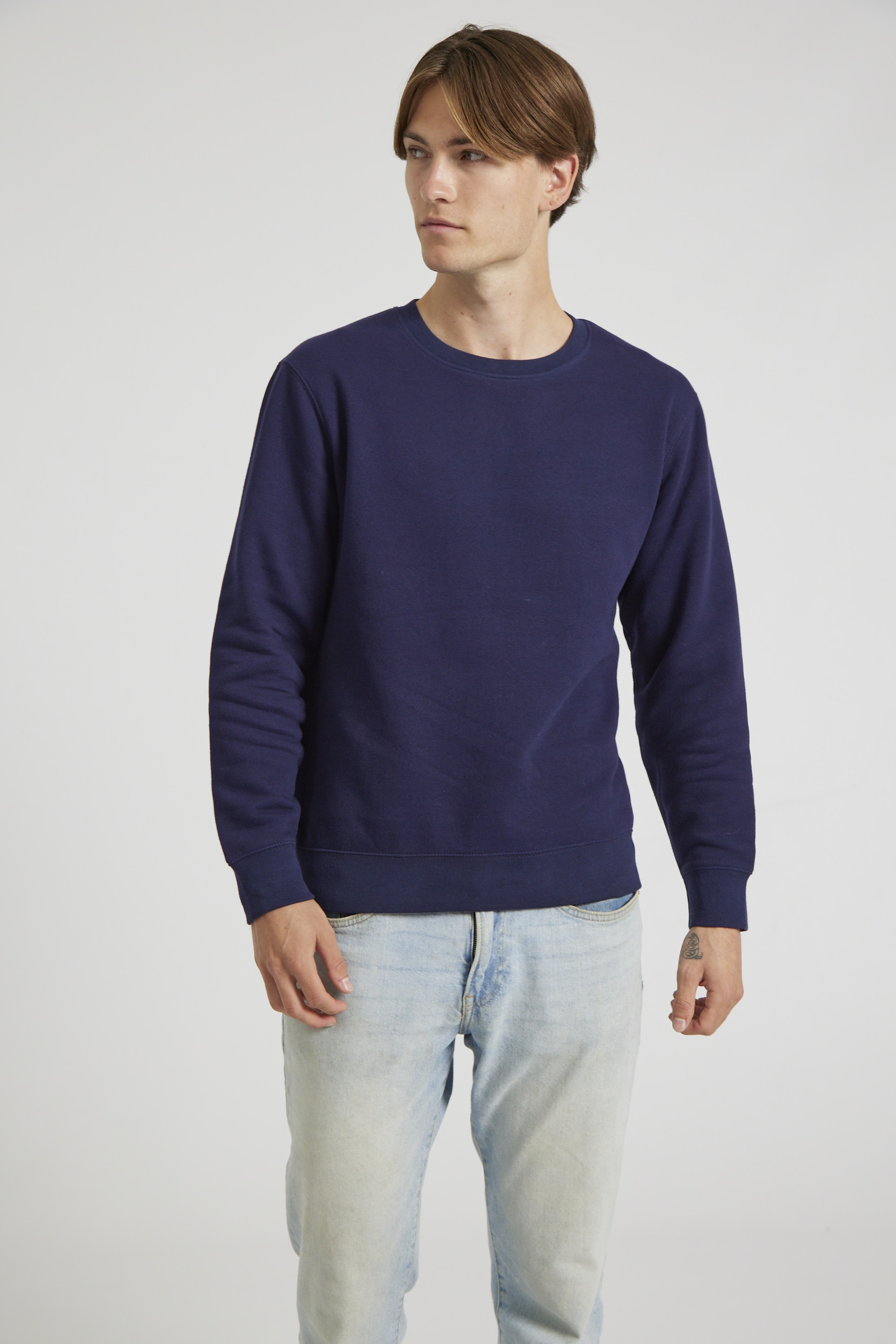 CR03-v2.0-Studio_336