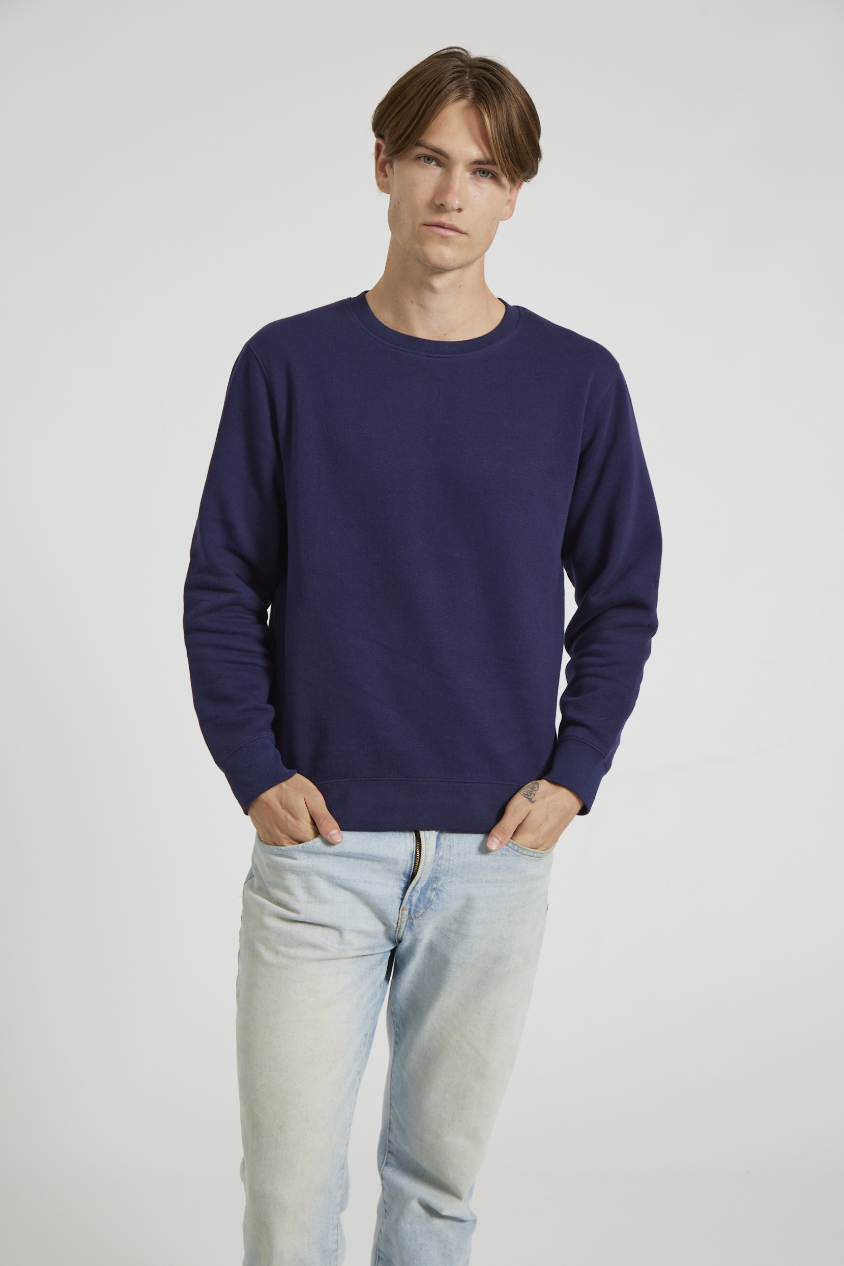 CR03-v2.0-Studio_343